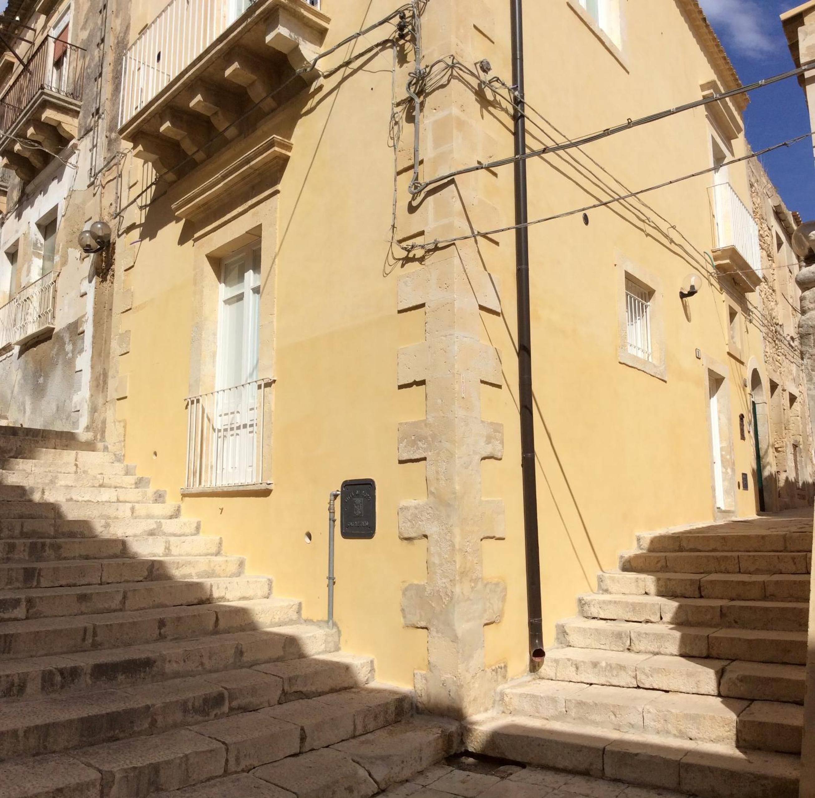 Casa Camelia
