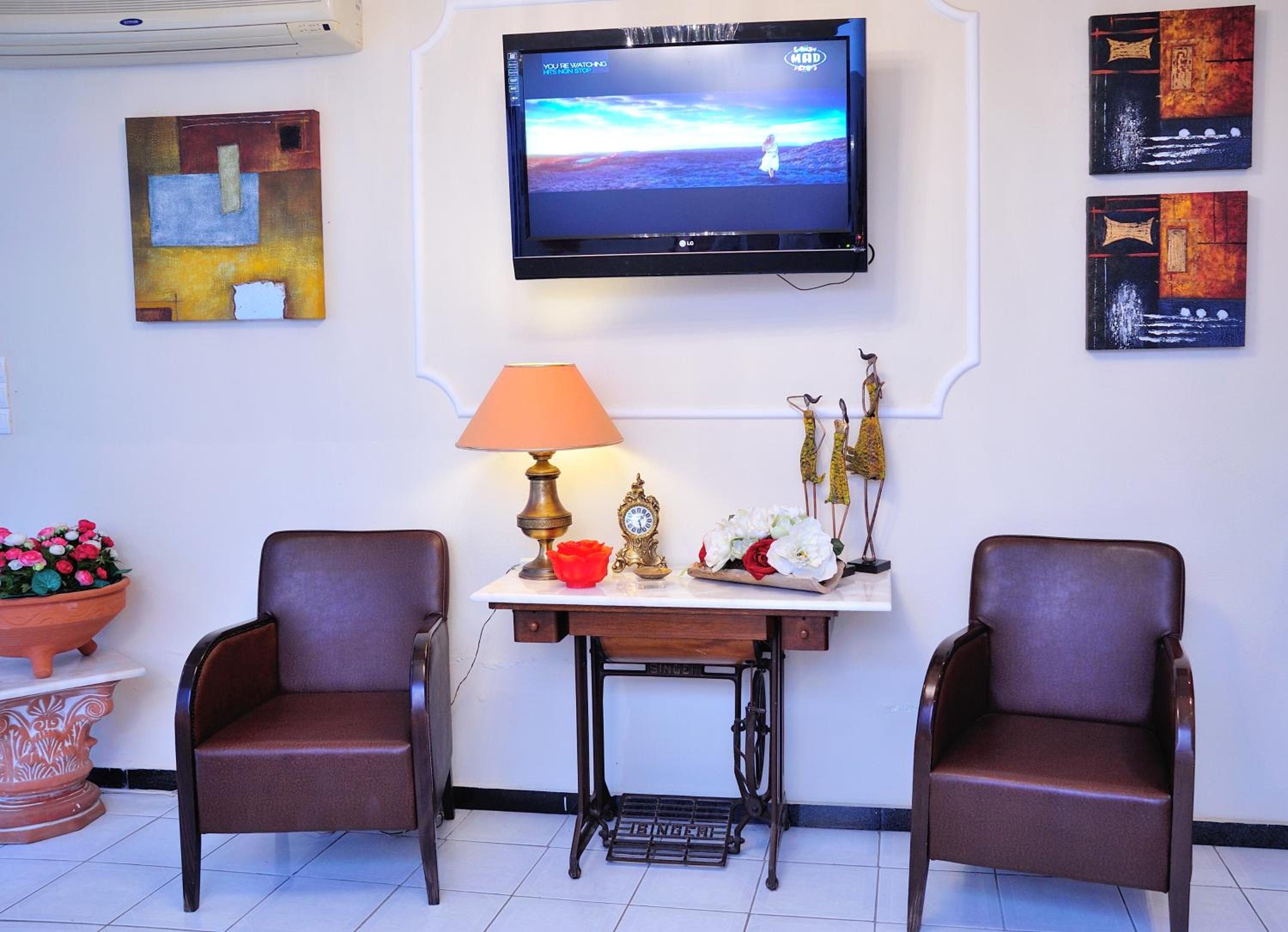 Lobby & Reception