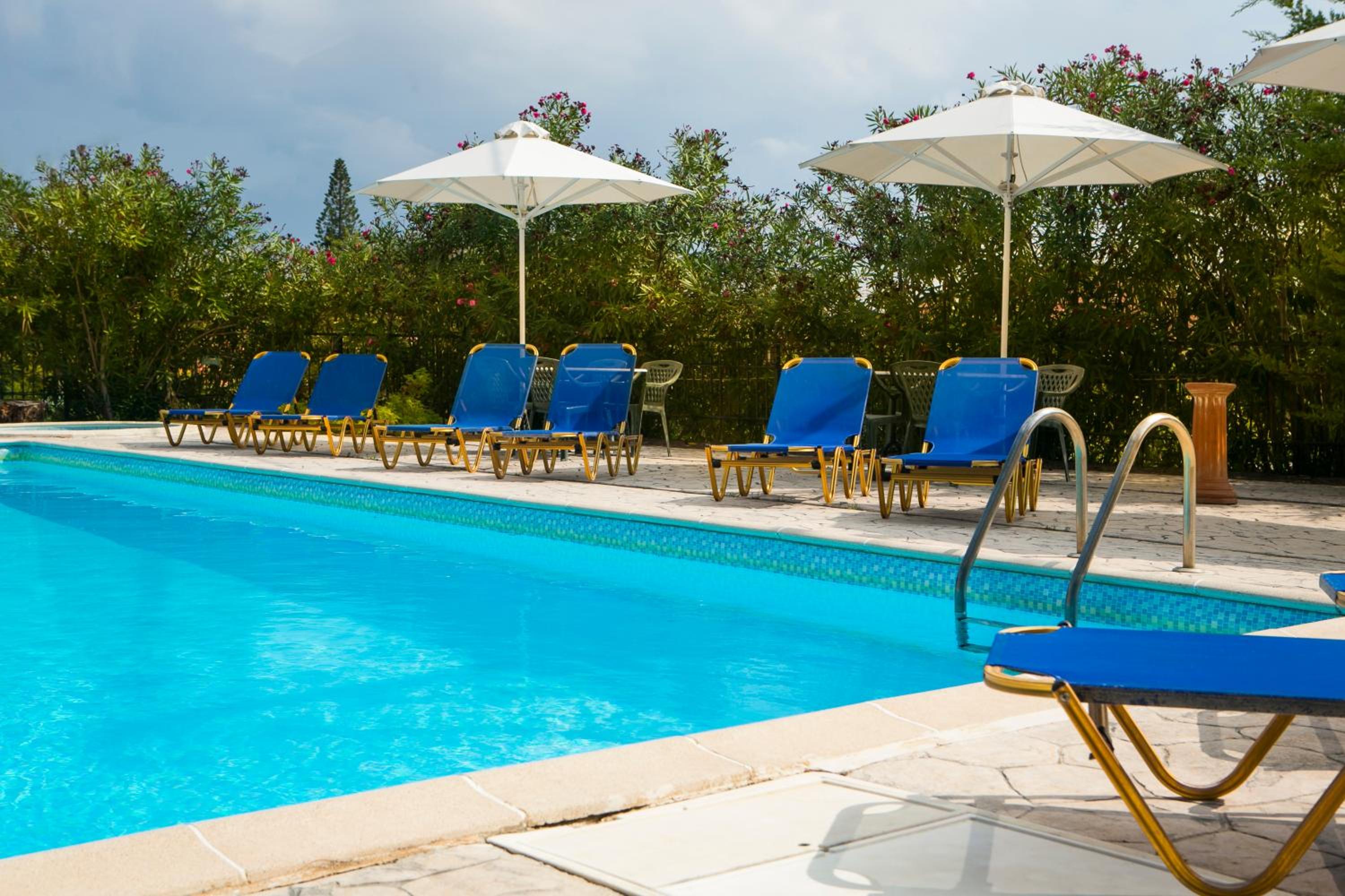 Irena Studios & Apartments