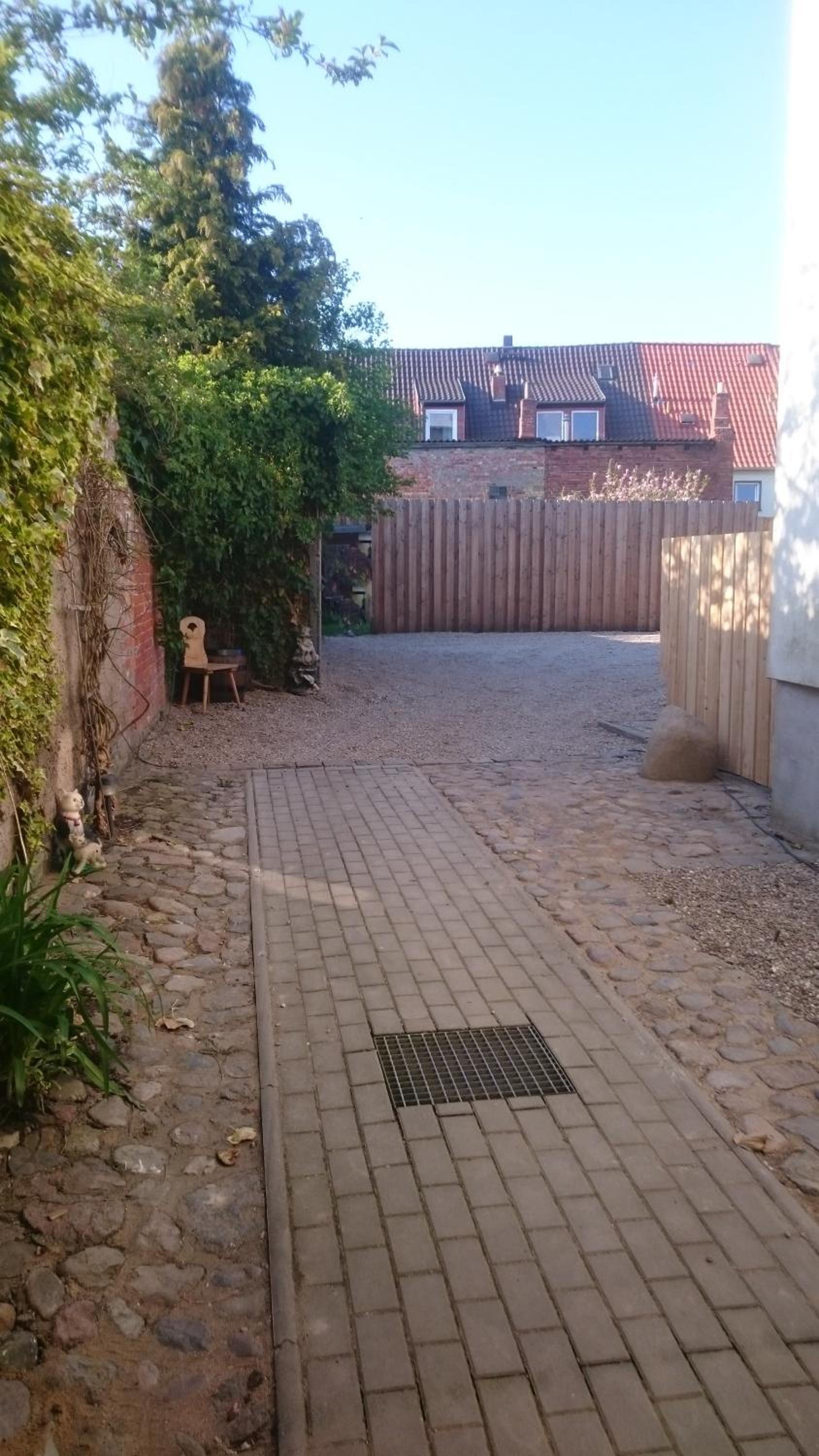 Photo 32