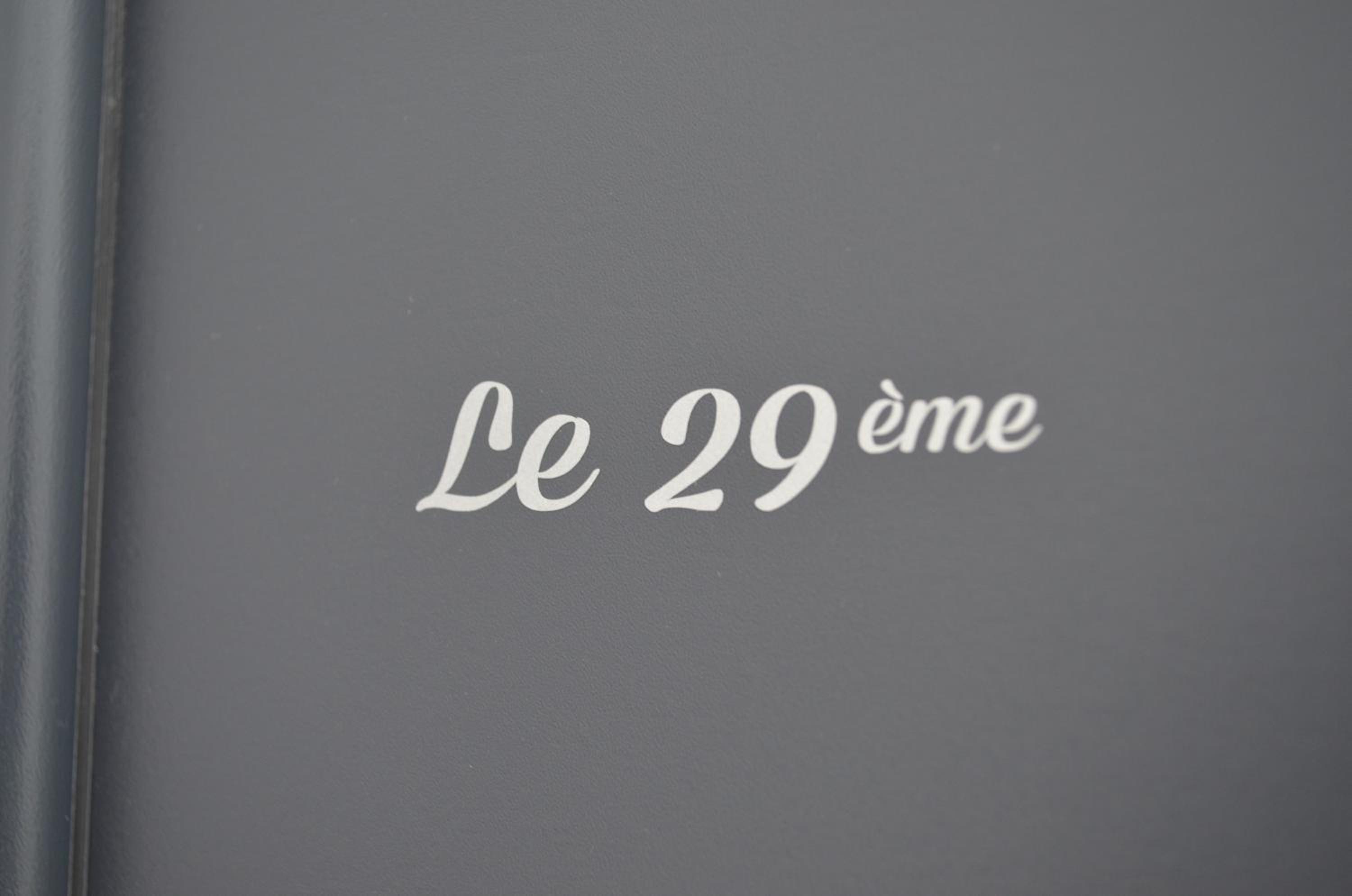 DORMIR EN VILLE - À 450 m du centre historique