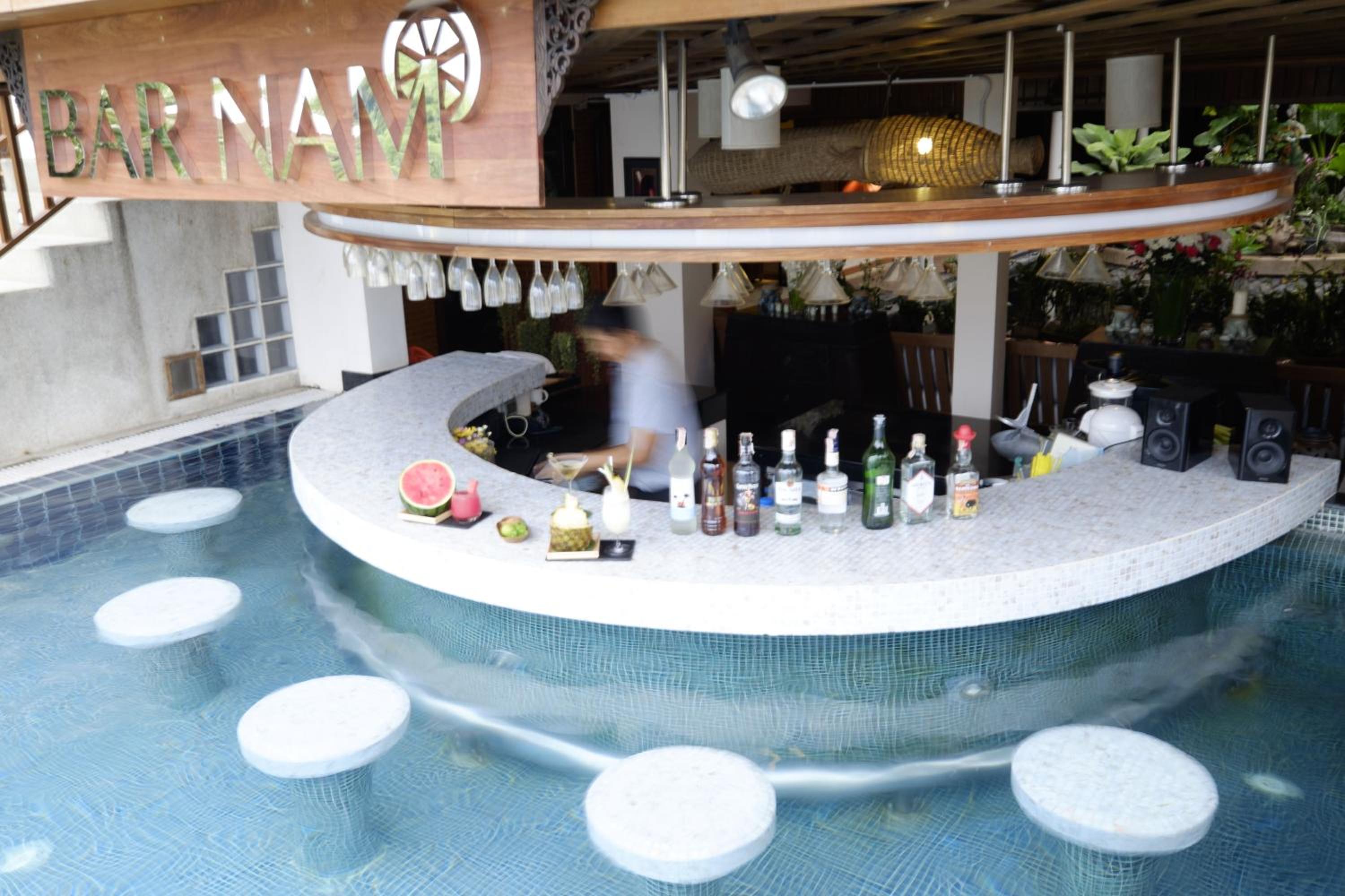 bar