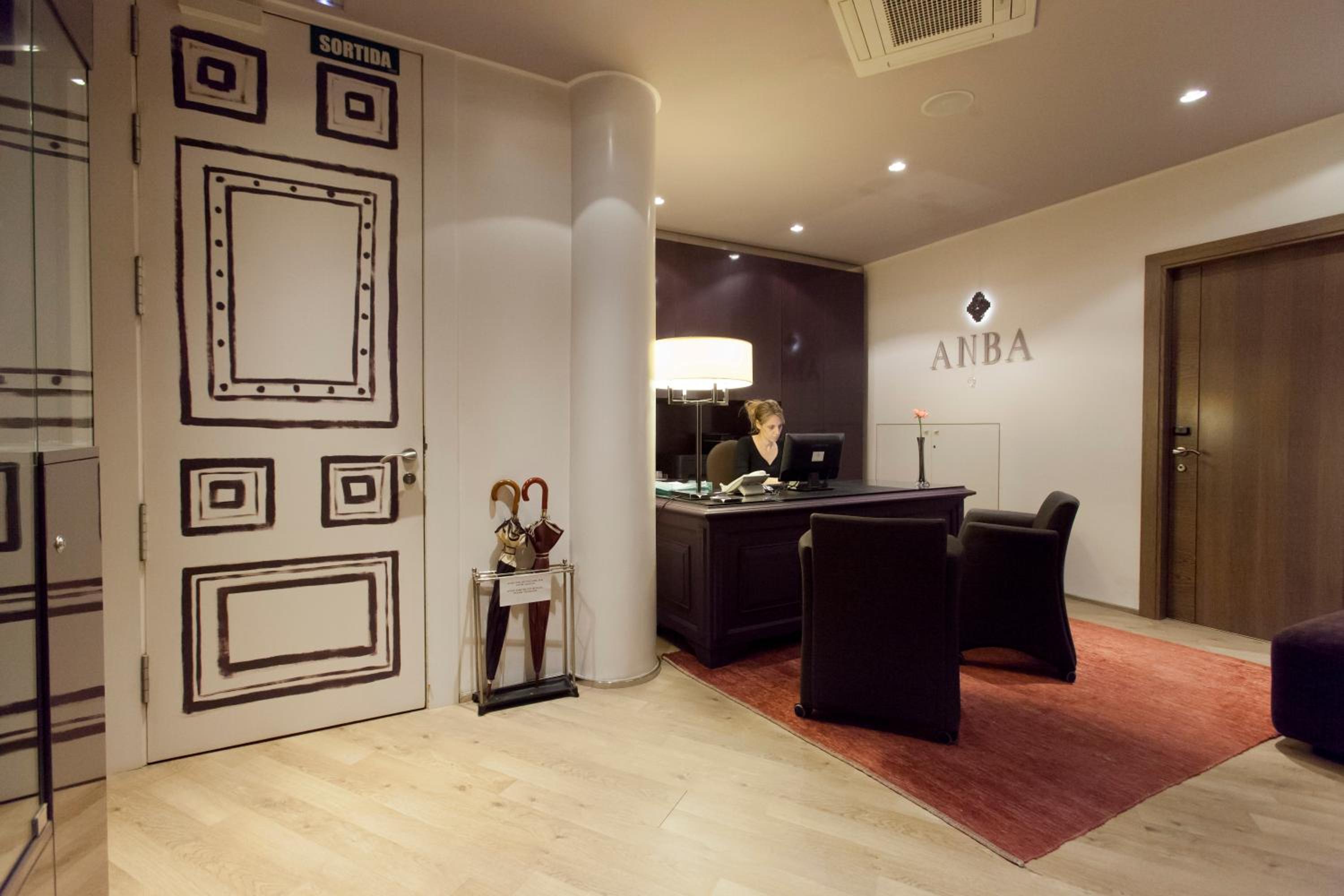 Anba Boutique