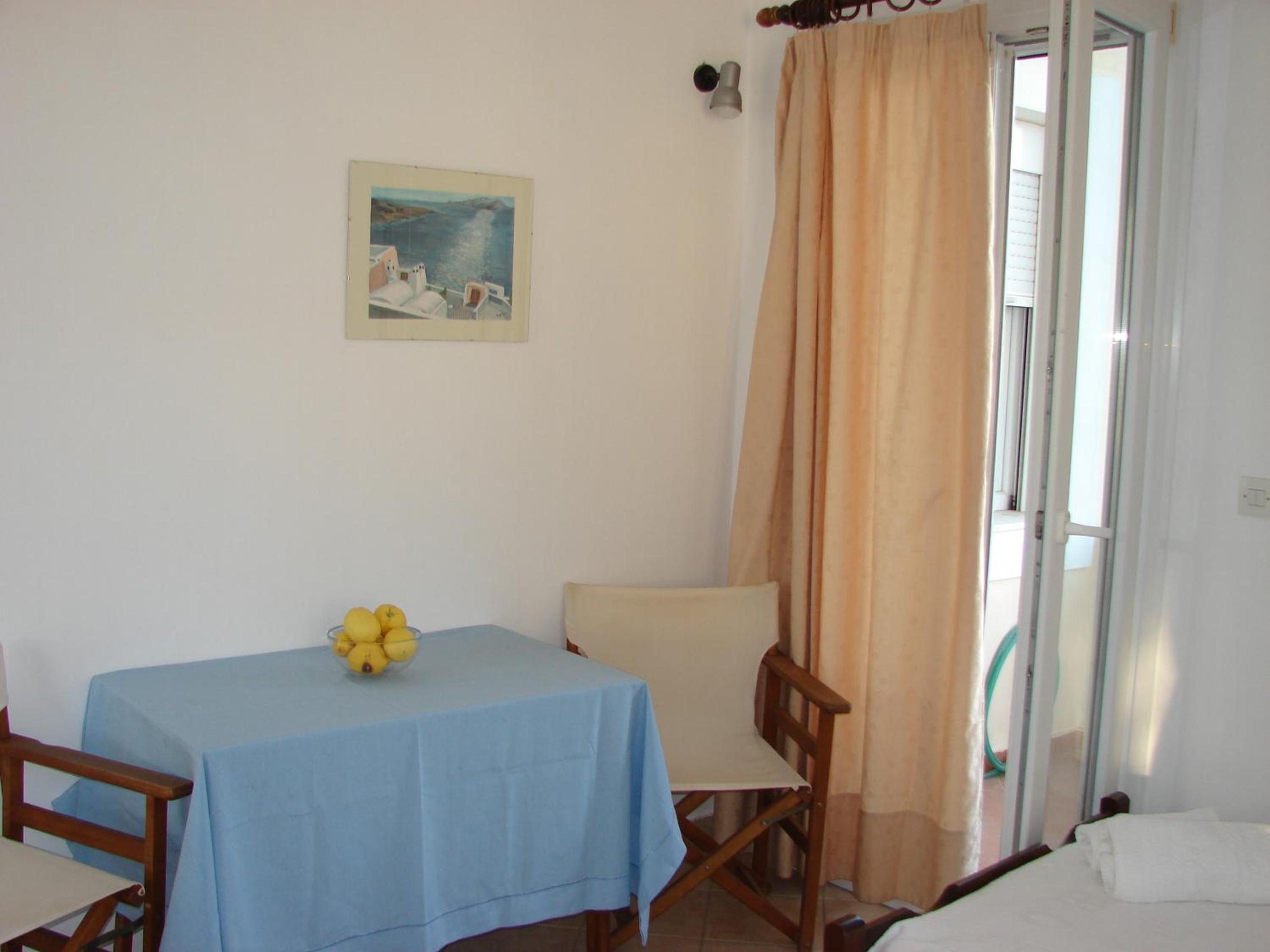 Naftilos Rosmarinus Apartments