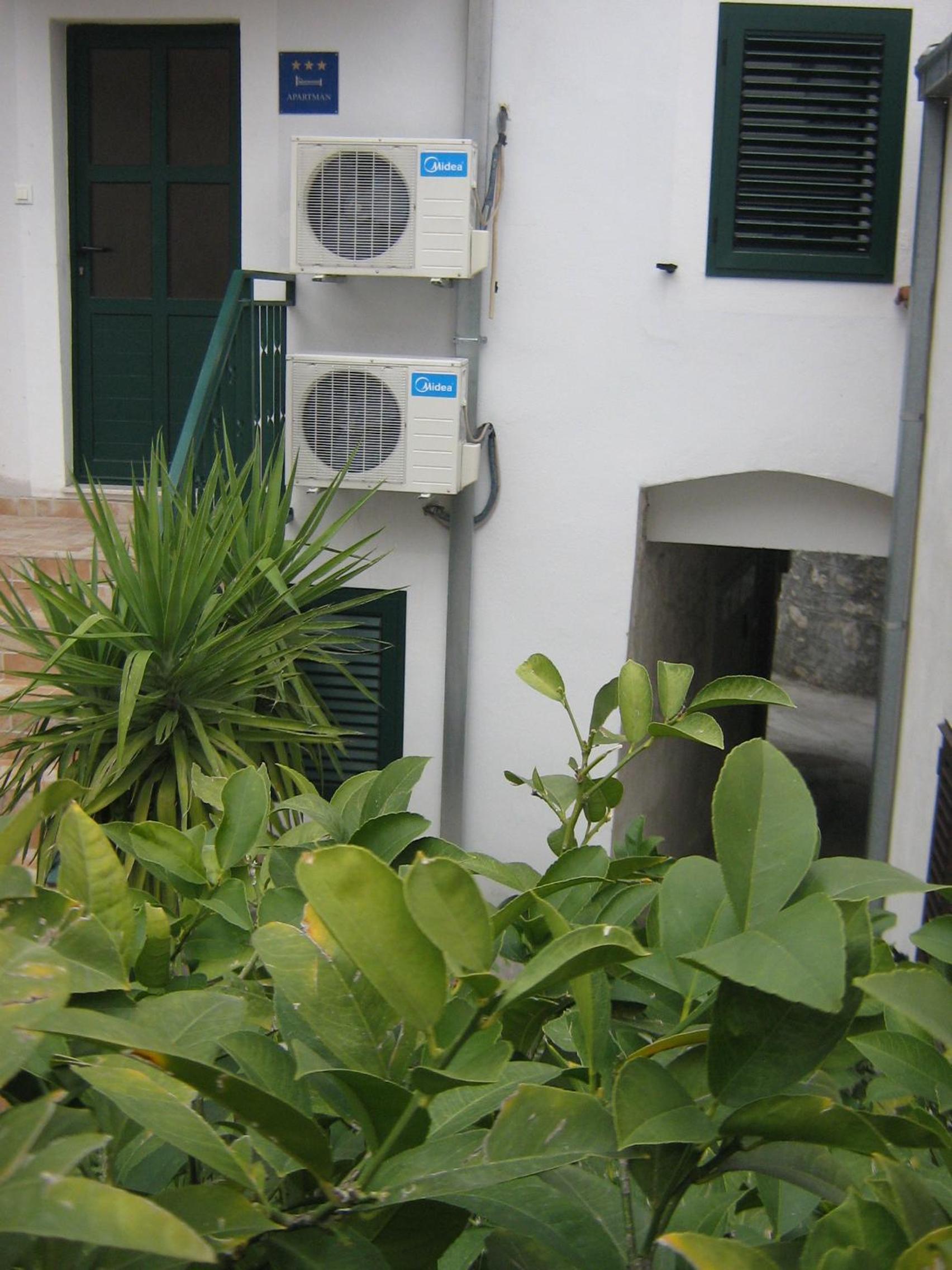 Photo 37