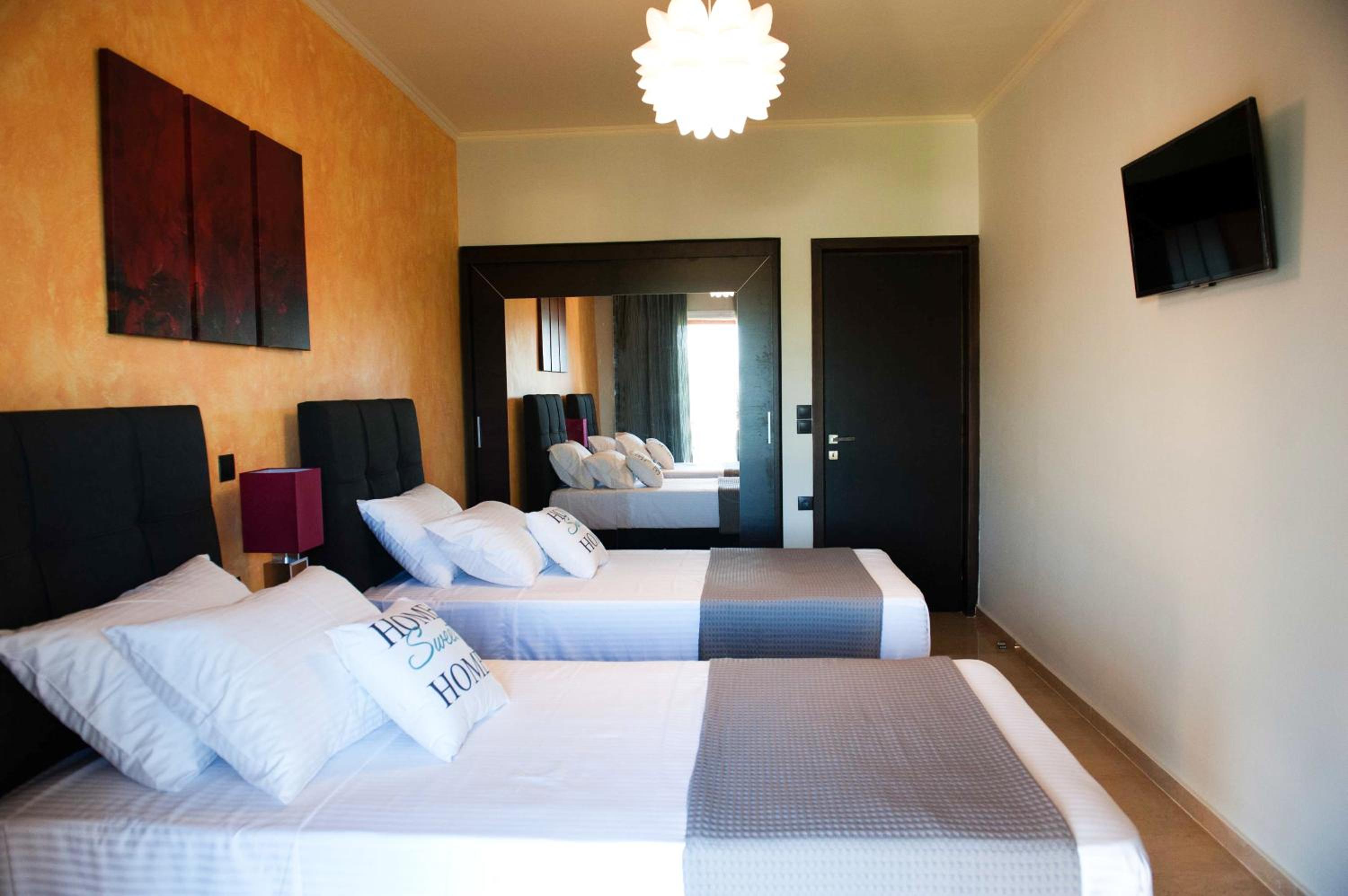 Serenita Apartments