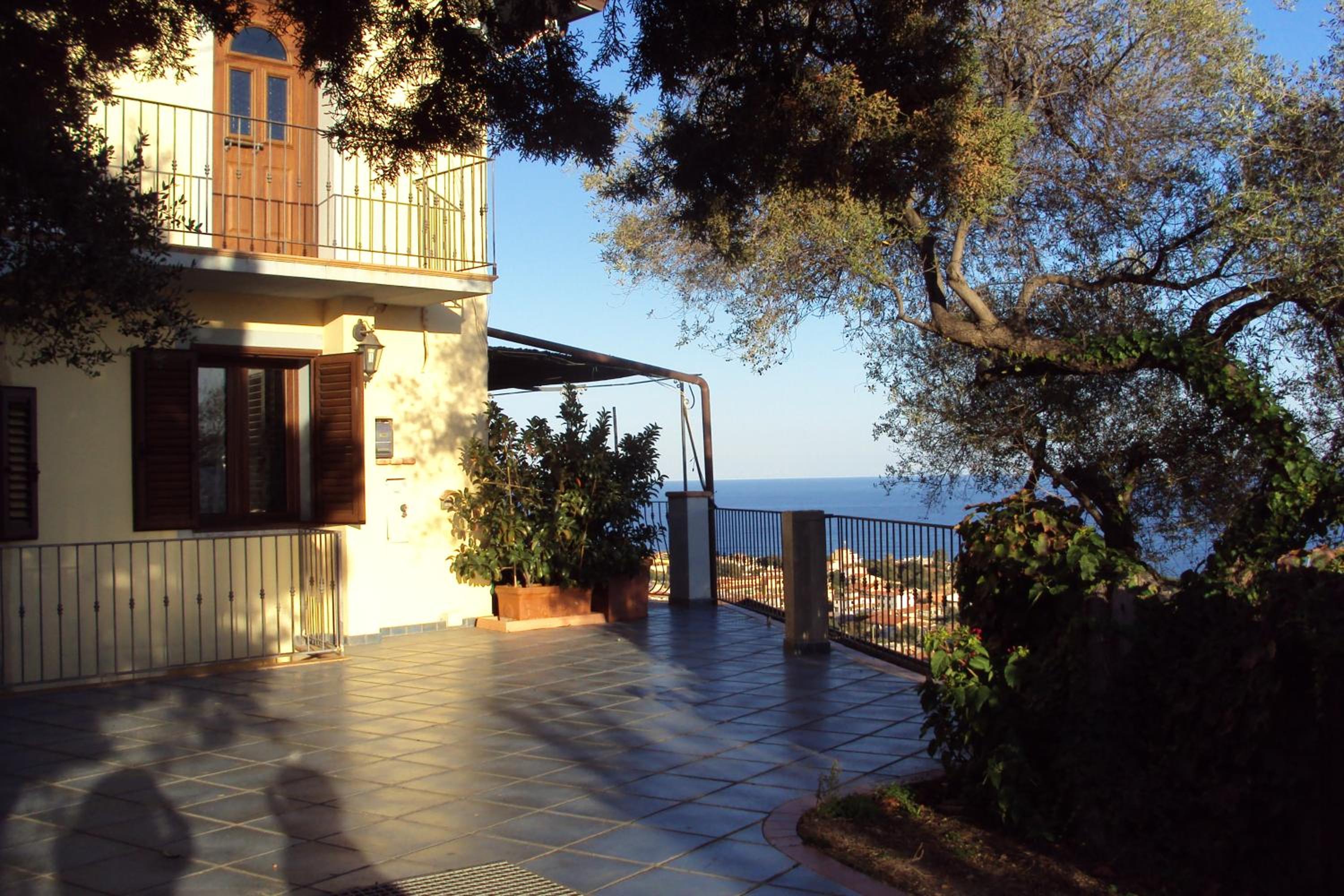 Fiorerosa view 4