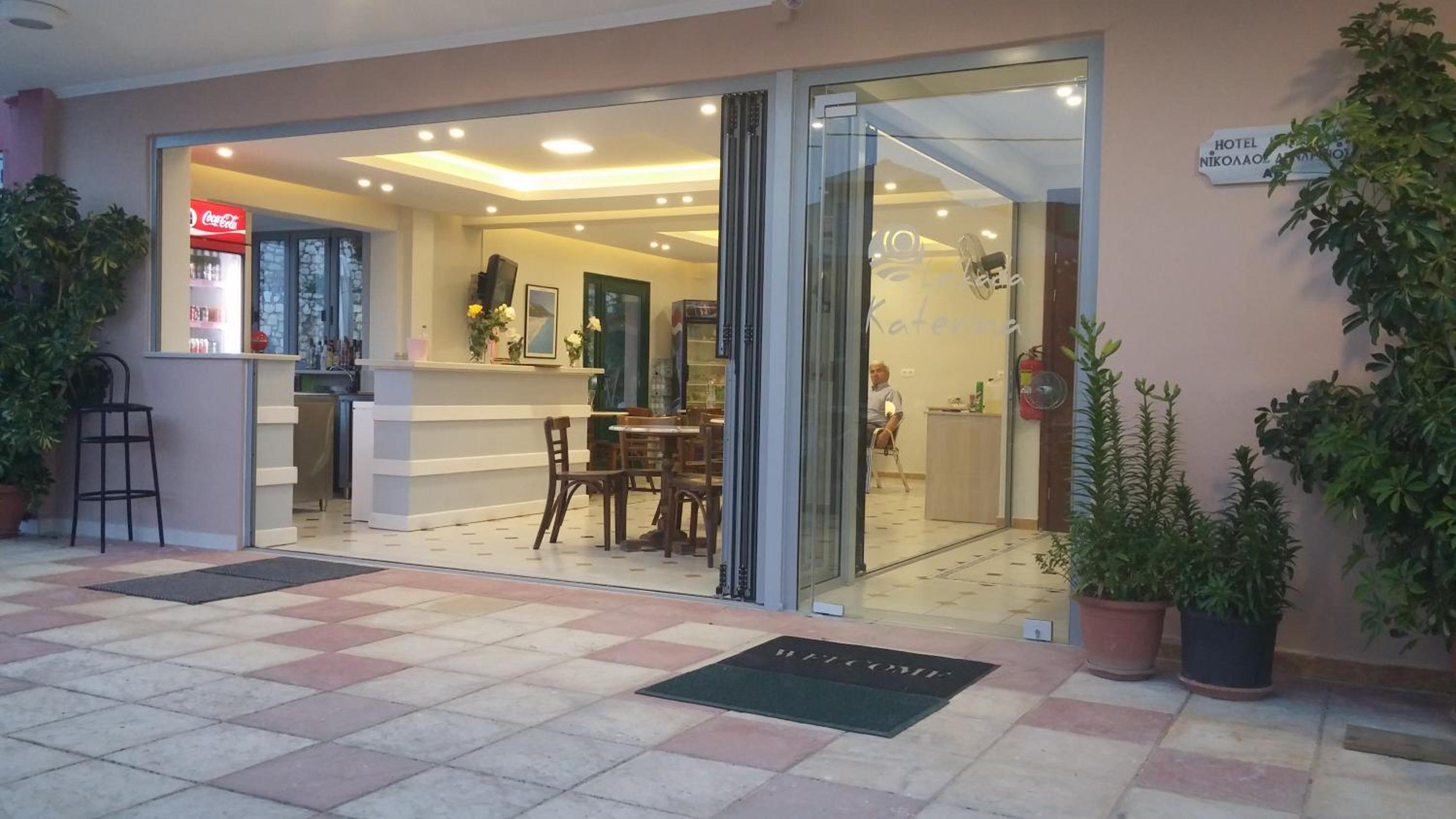 Lobby & Reception
