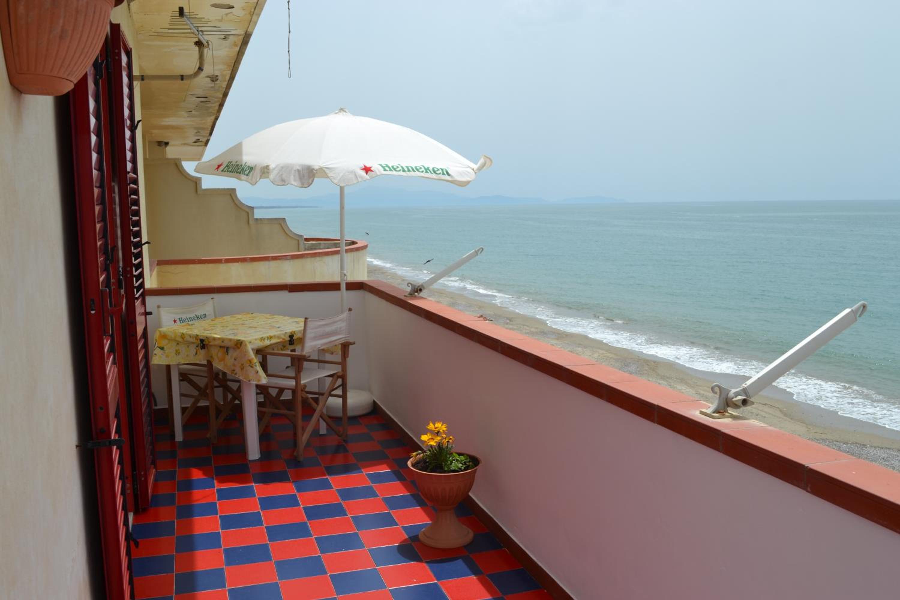 casa vacanze dei navigatori on the sea photo 4