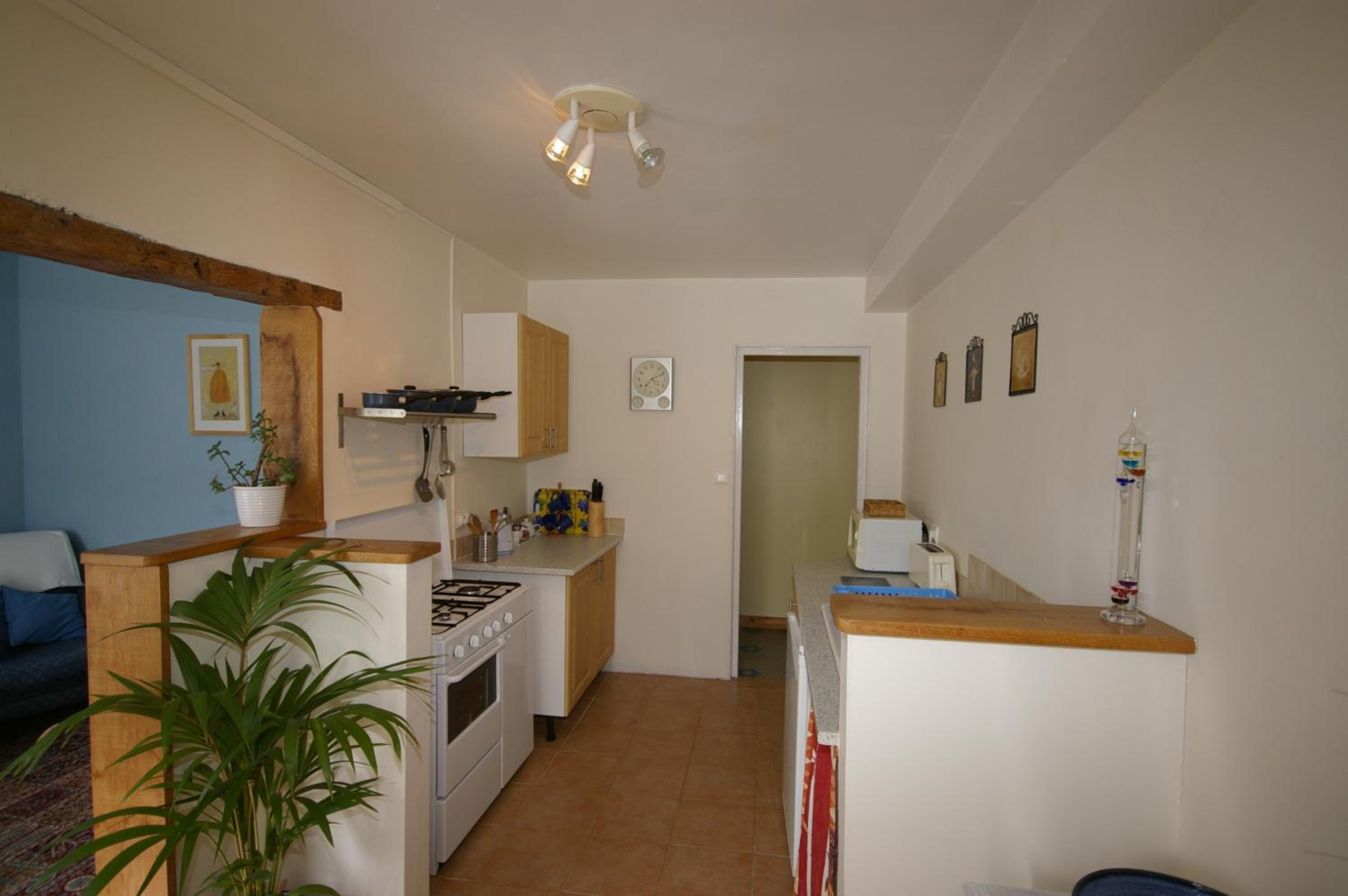 Photo 33
