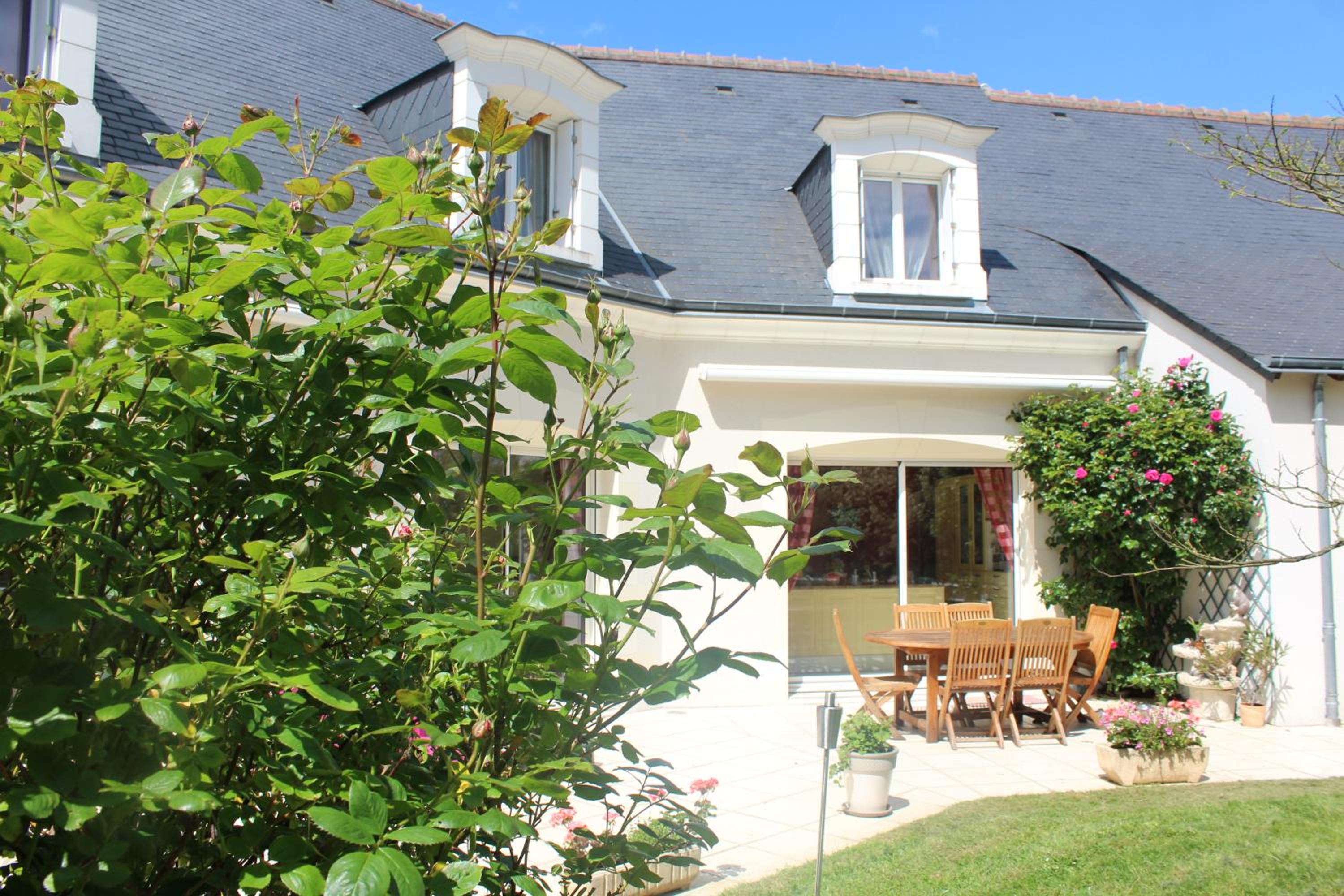 Le Clos Des Roses