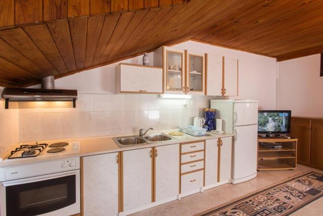 Apartment and Rooms Zora