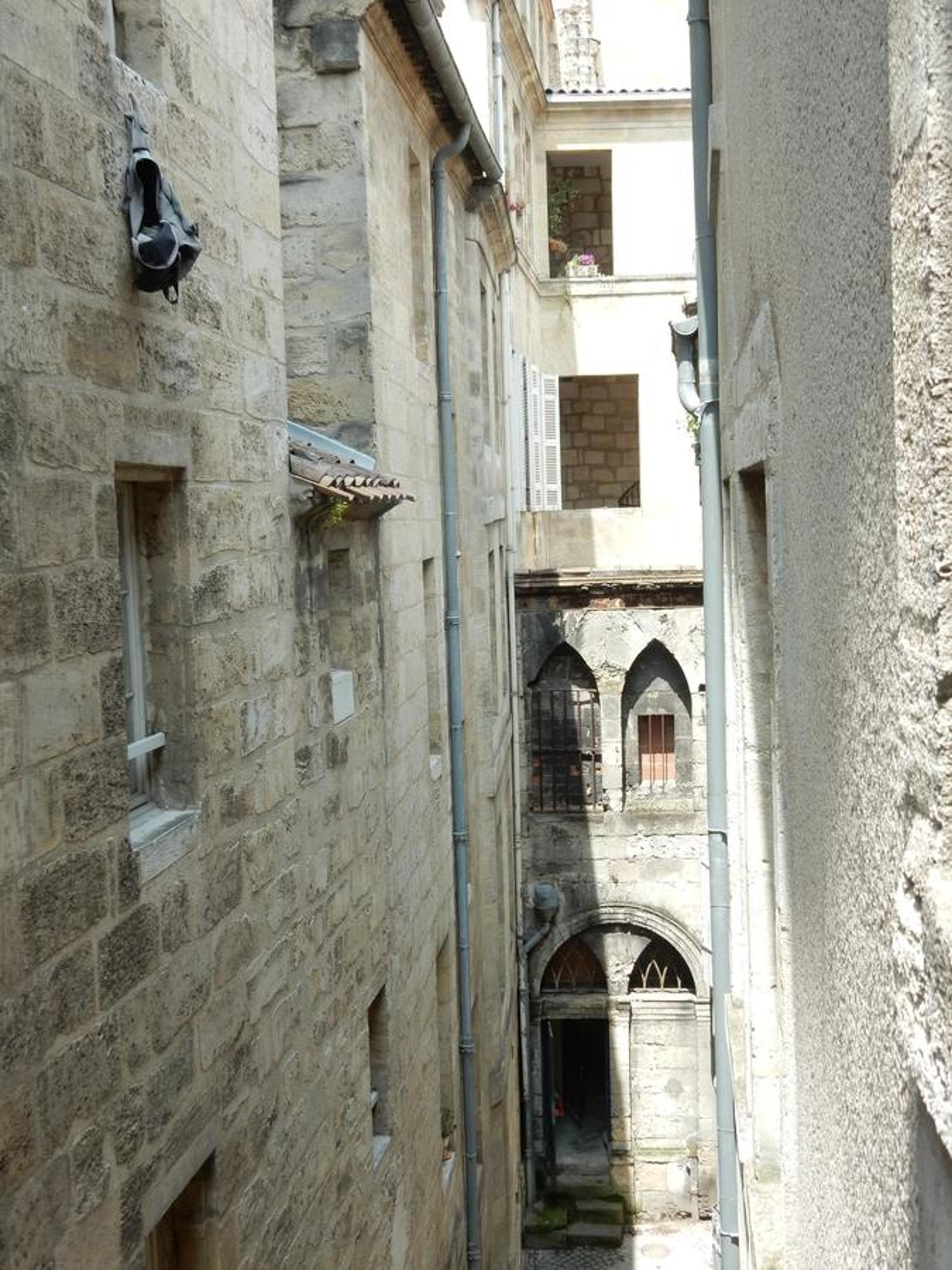 Coeur de Saint Pierre view 2