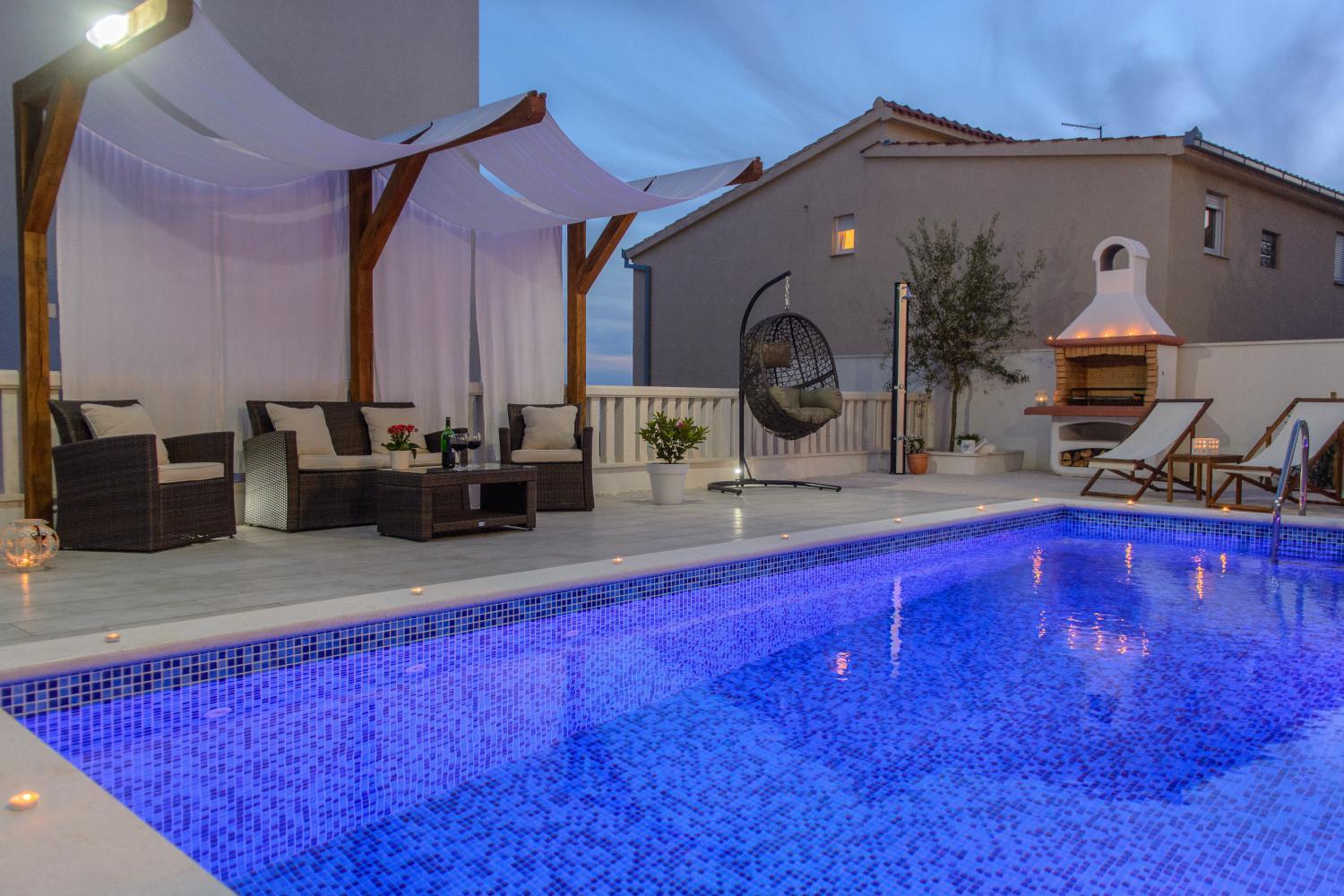 Hotel Apartments Villa Atlantis - Image 1