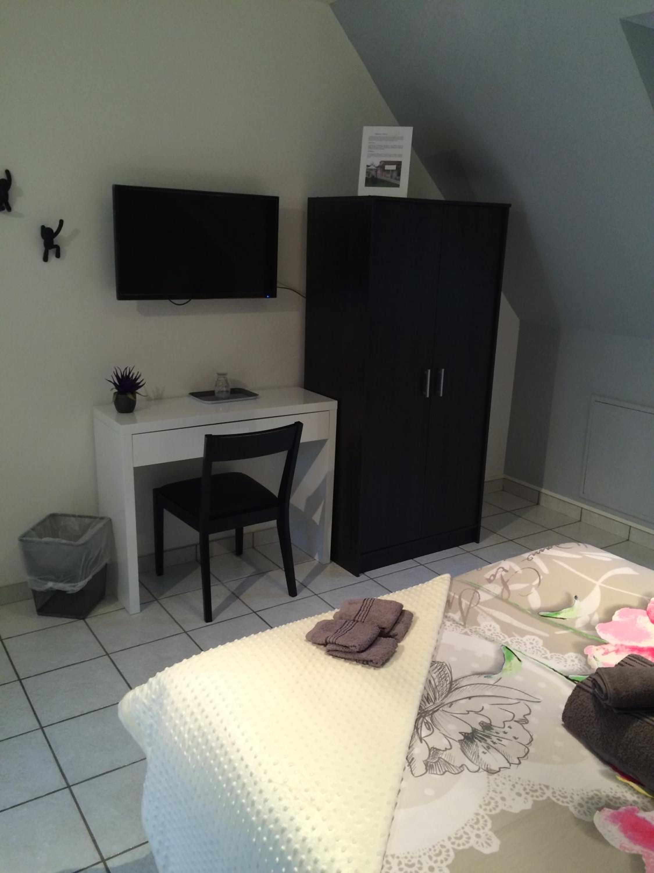 Photo 12