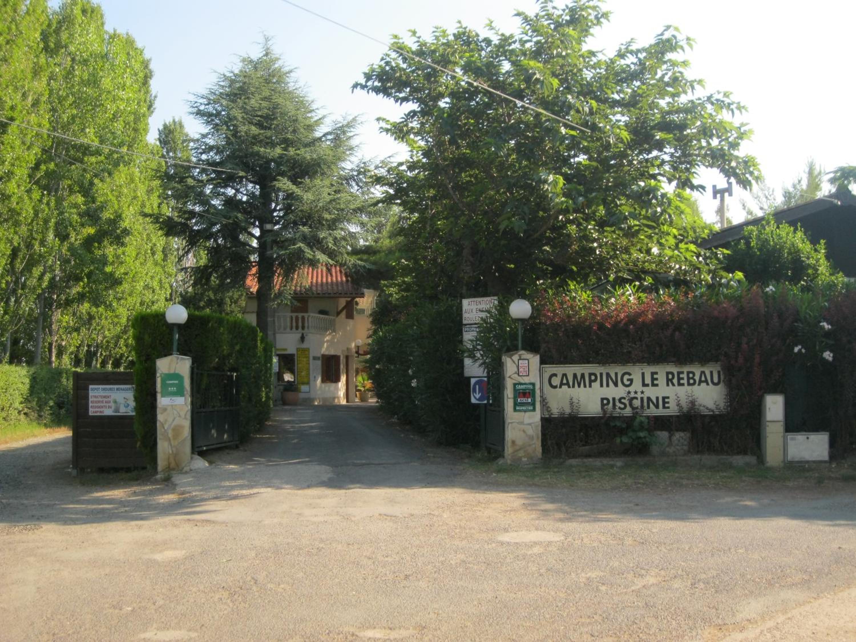 Camping Le Rebau