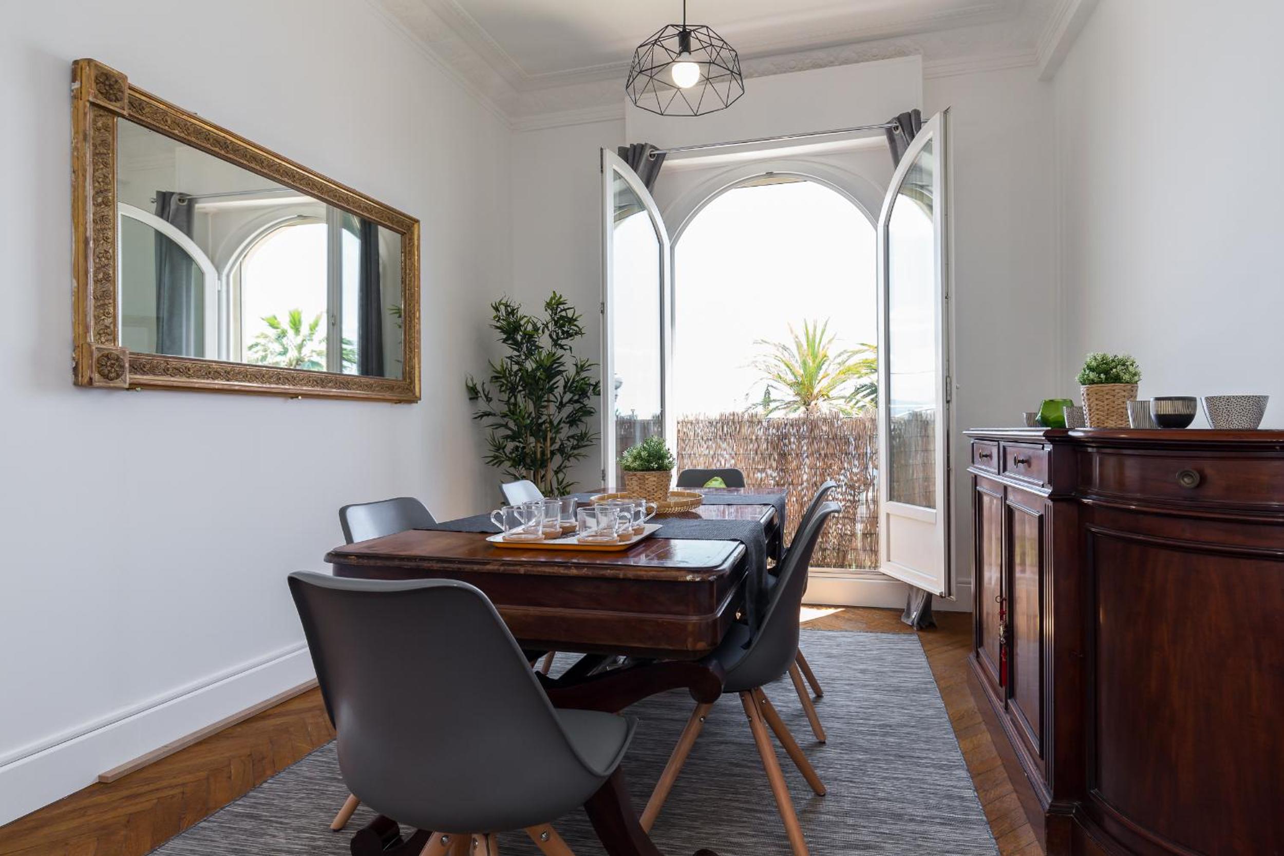 Beautiful apartment by the sea front view 3