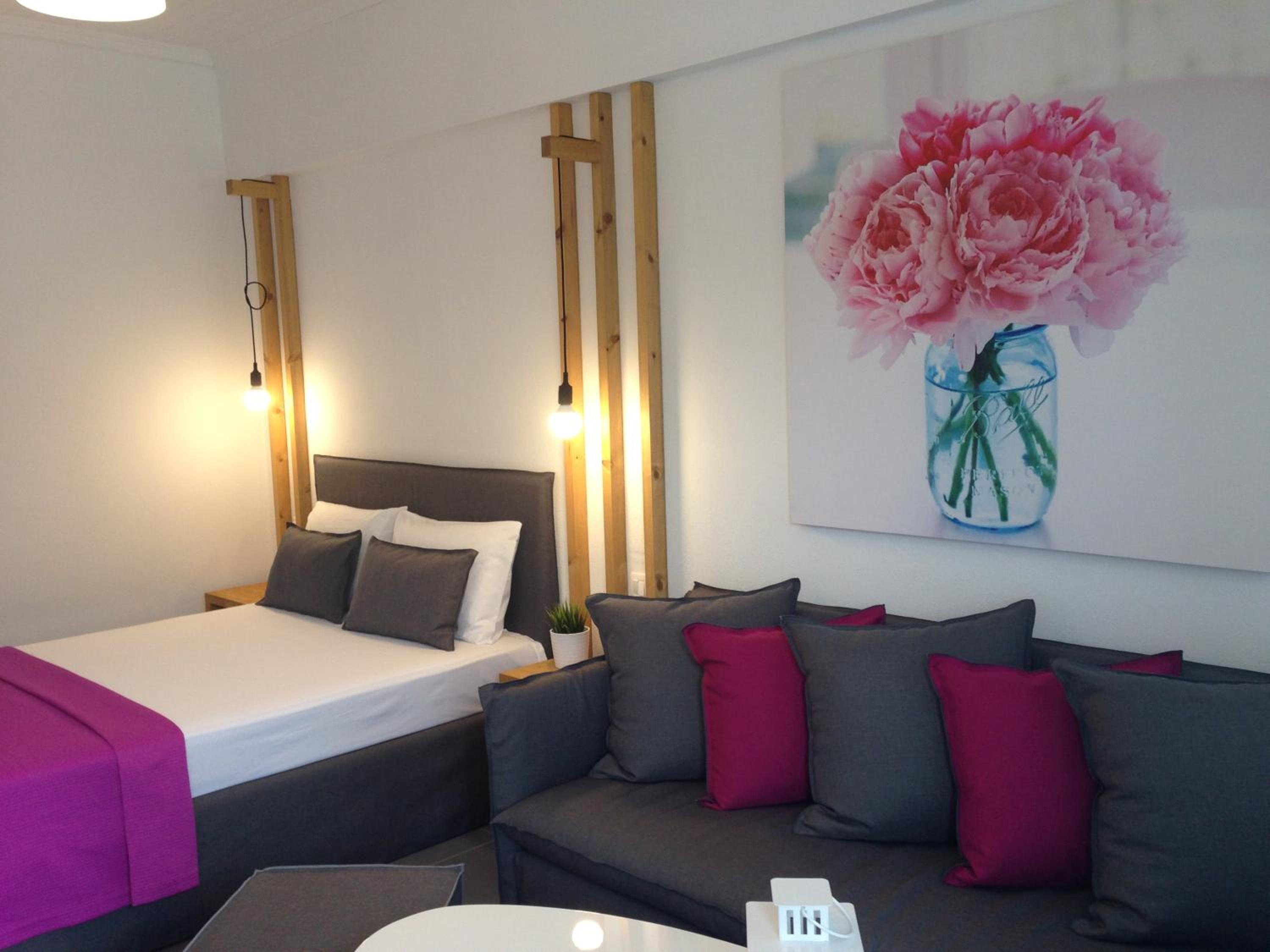 Philoxenia Suites