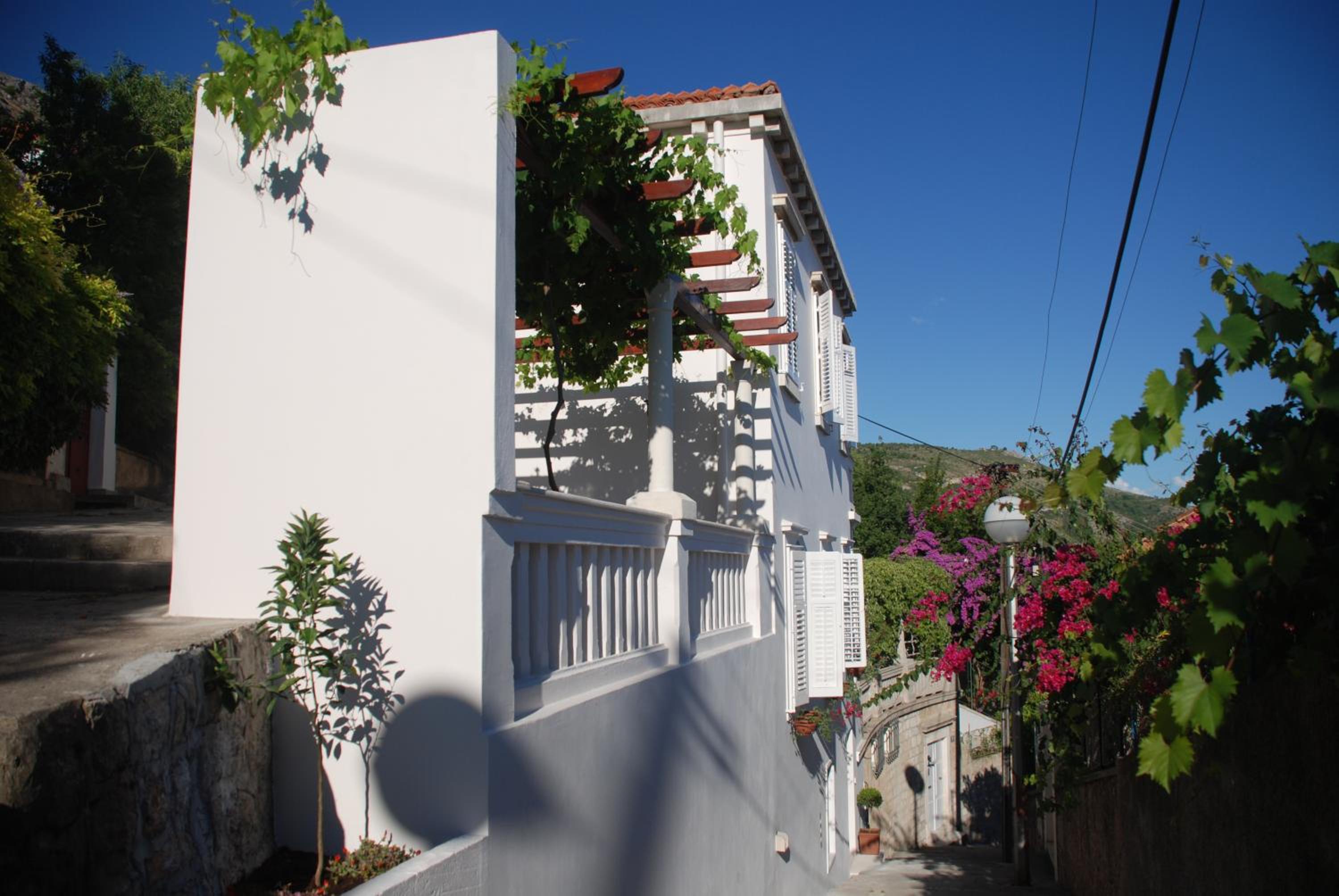 Villa Antipodes