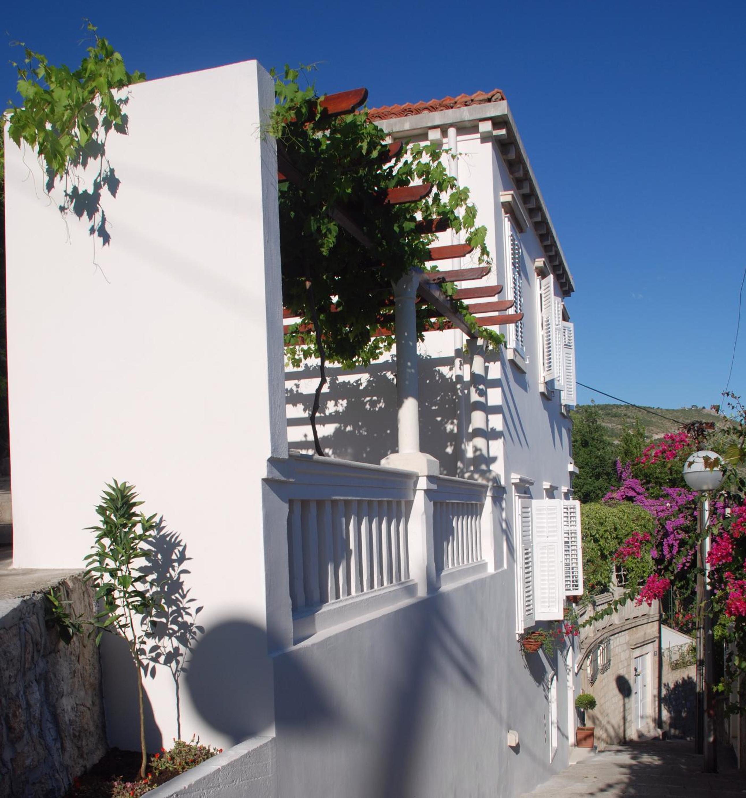 Villa Antipodes
