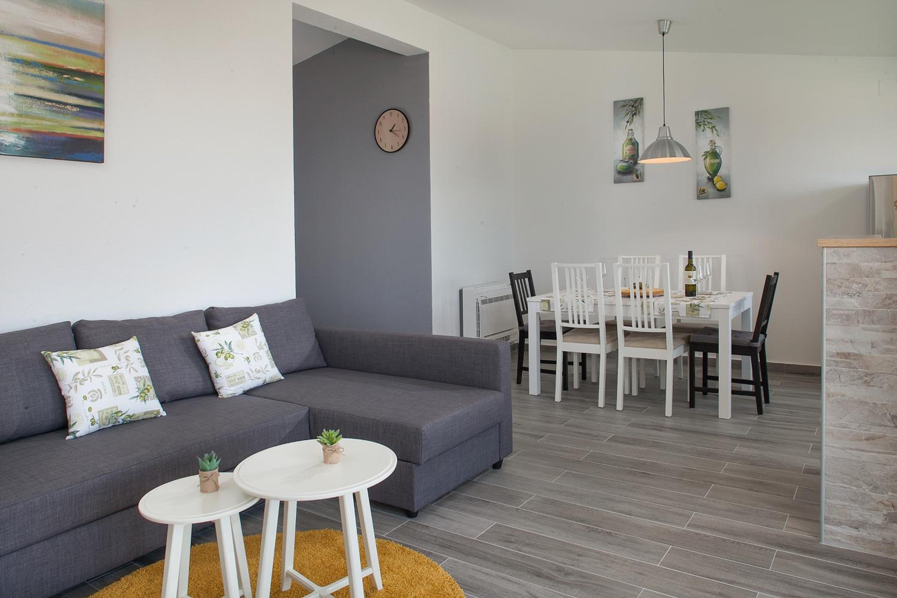 Apartment Luka view 2
