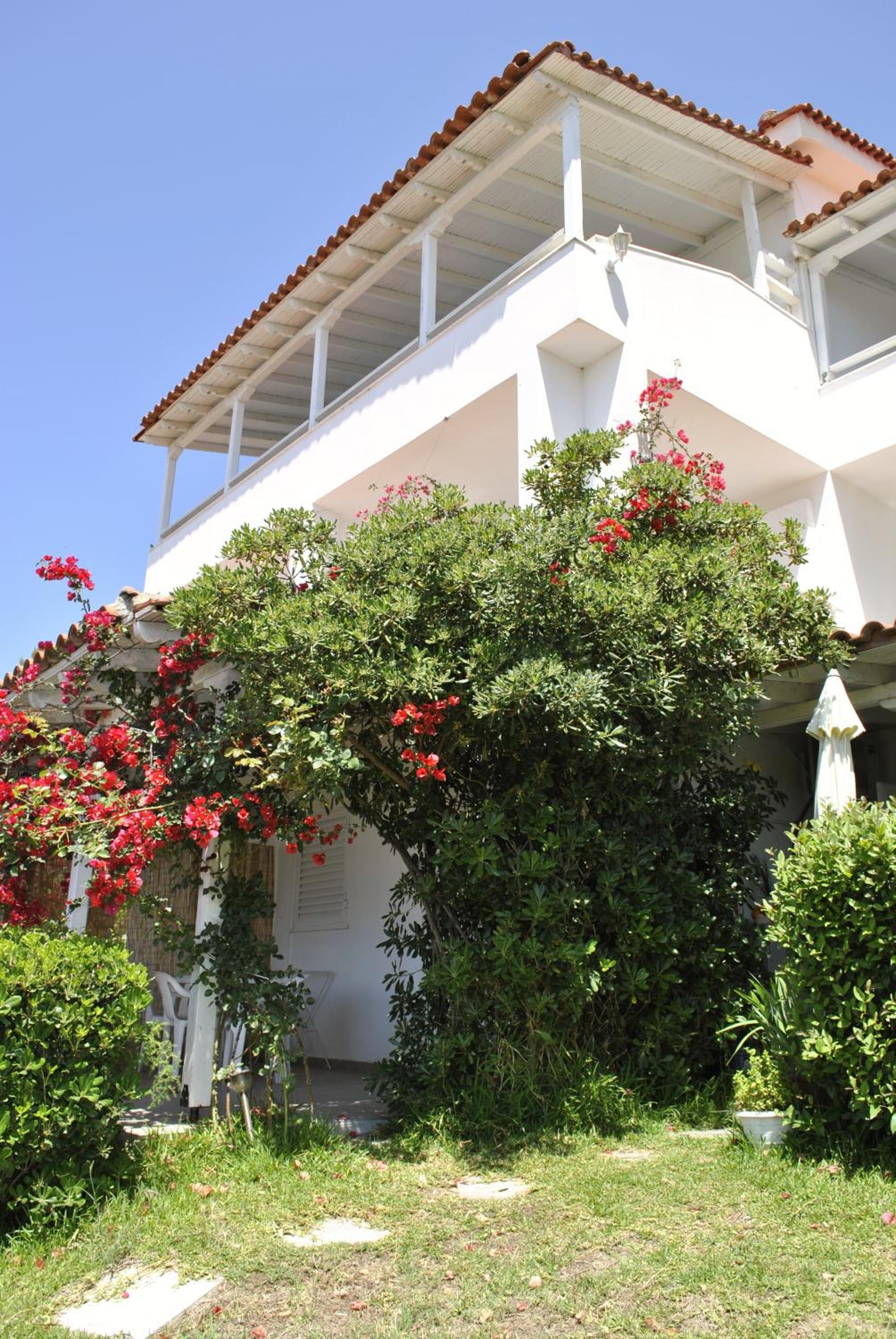 Dias Apartments