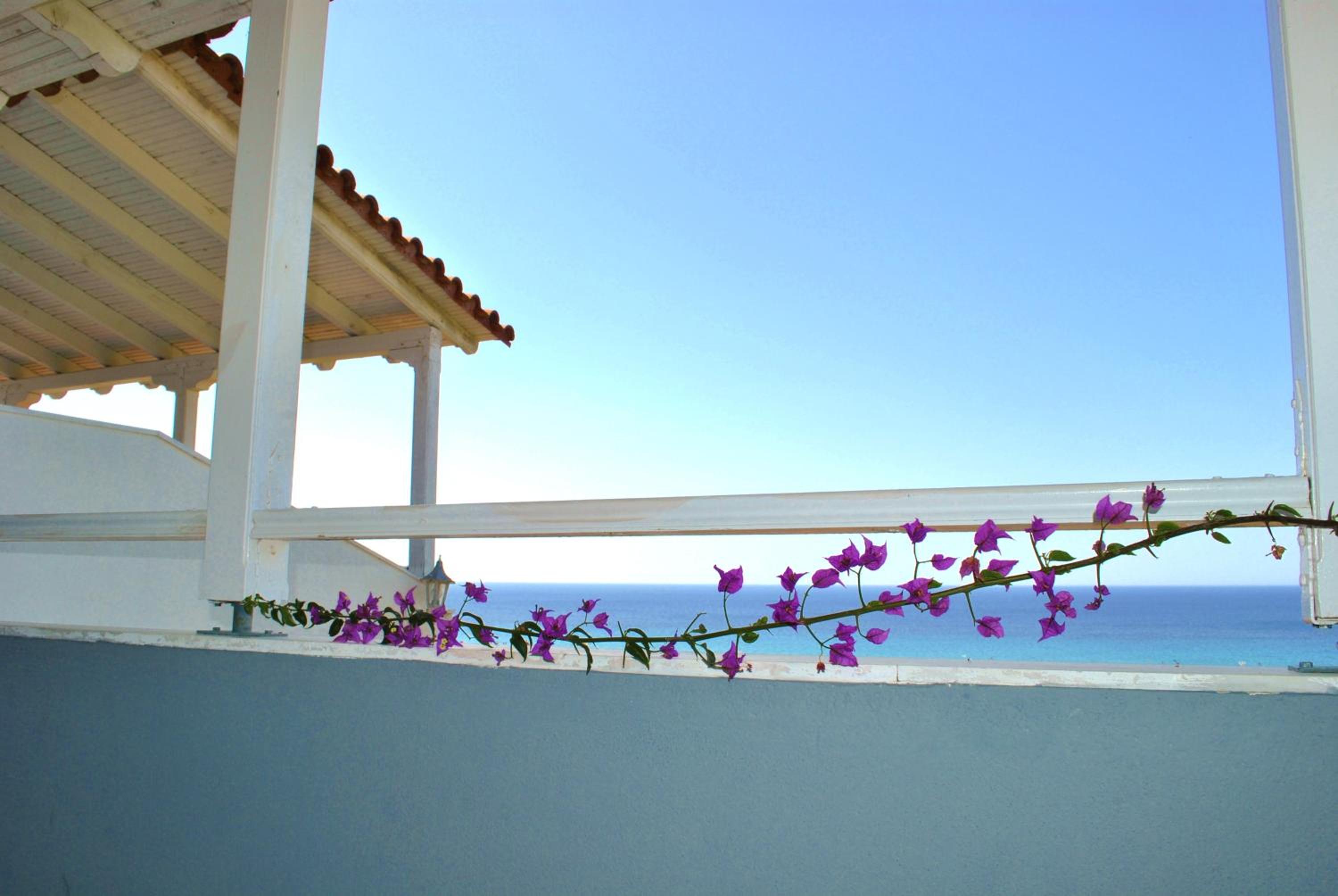 Dias Apartments