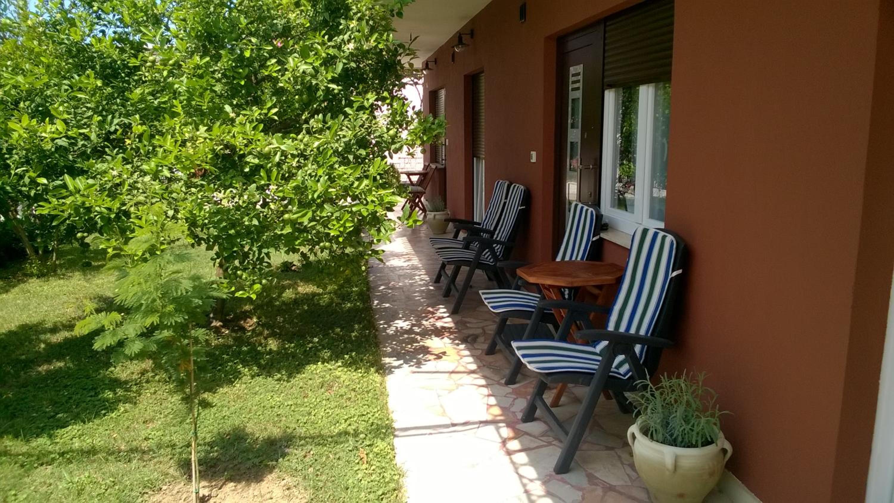 Dadule Apartments