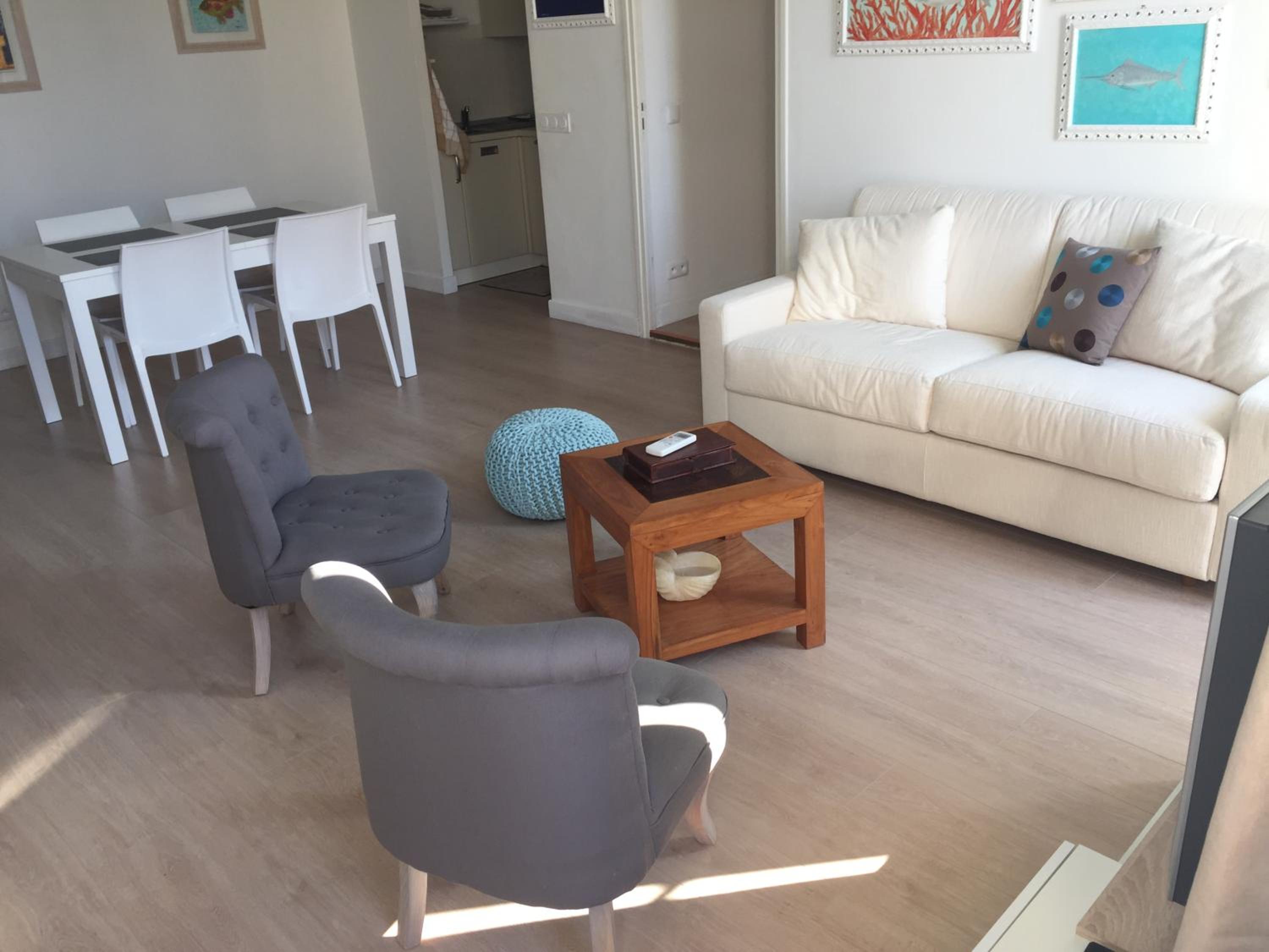 2 Bedrooms Appartement In Central Location on the famous Place Massena Nice photo 5