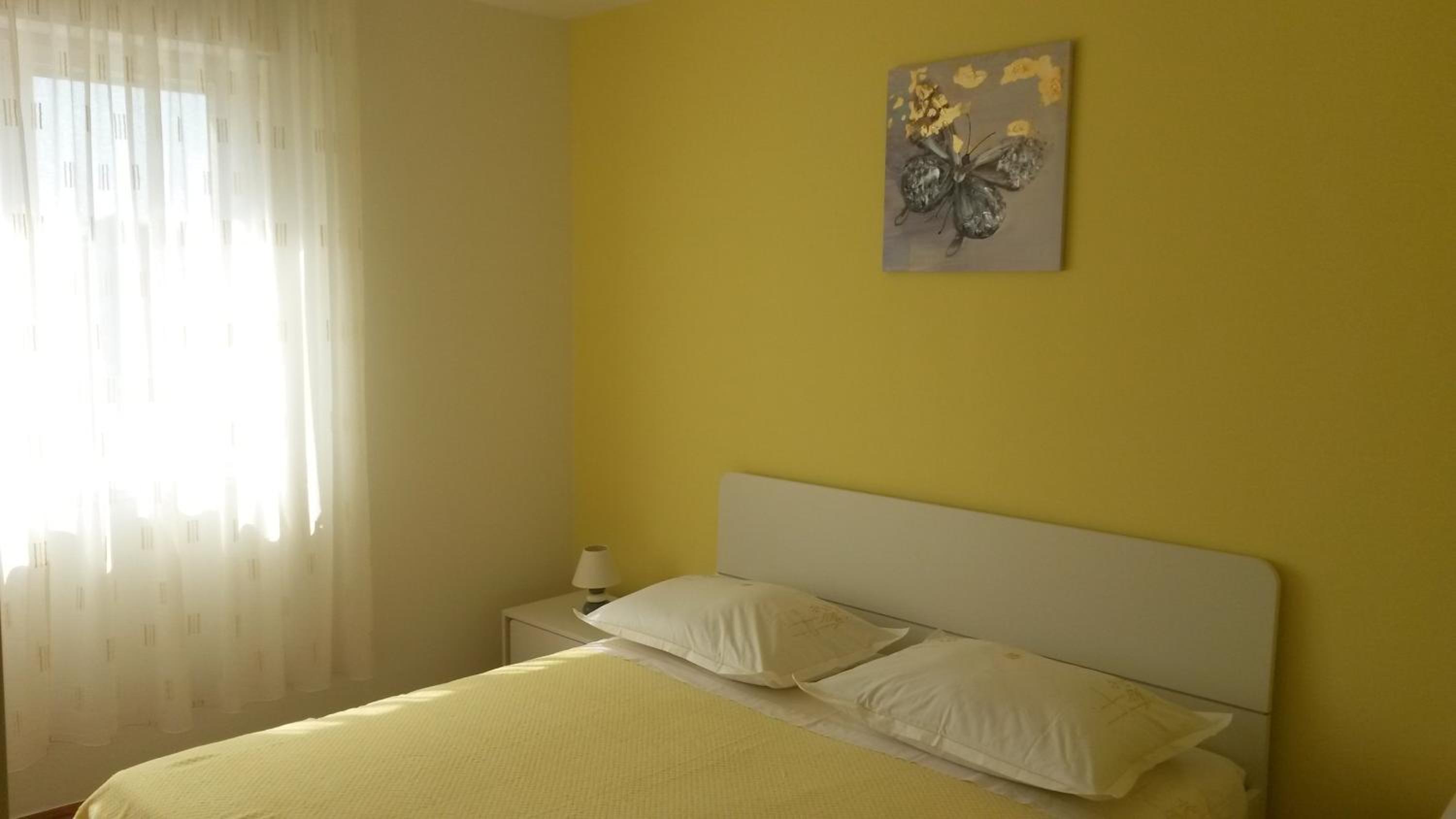 Marin Apartment photo 2
