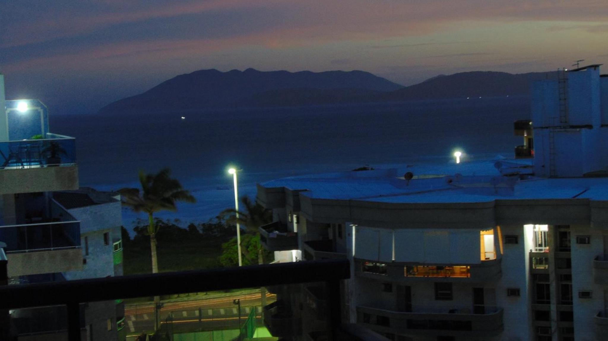 Cobertura Cabo Frio 4 quartos , 50 metros da praia