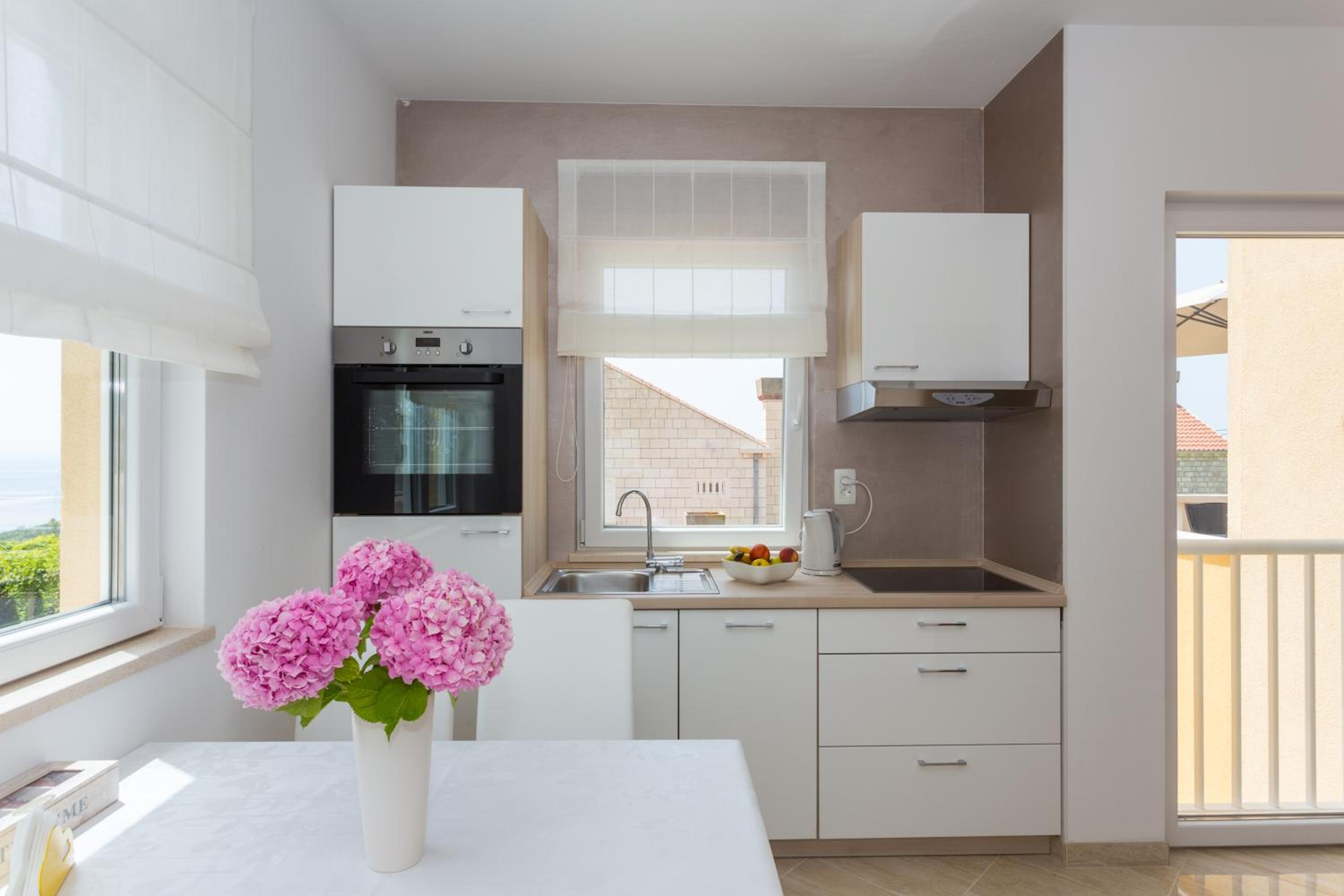 Apartment & Room Ladisic