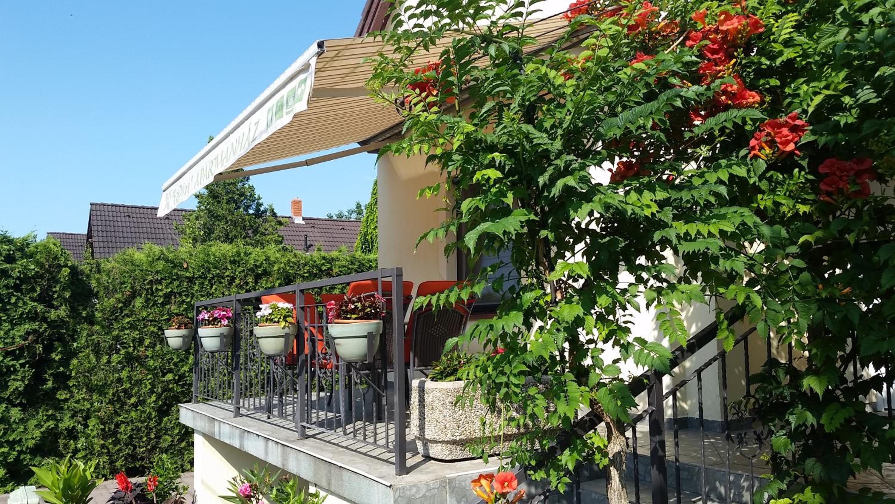 FaDóra Apartman view 3
