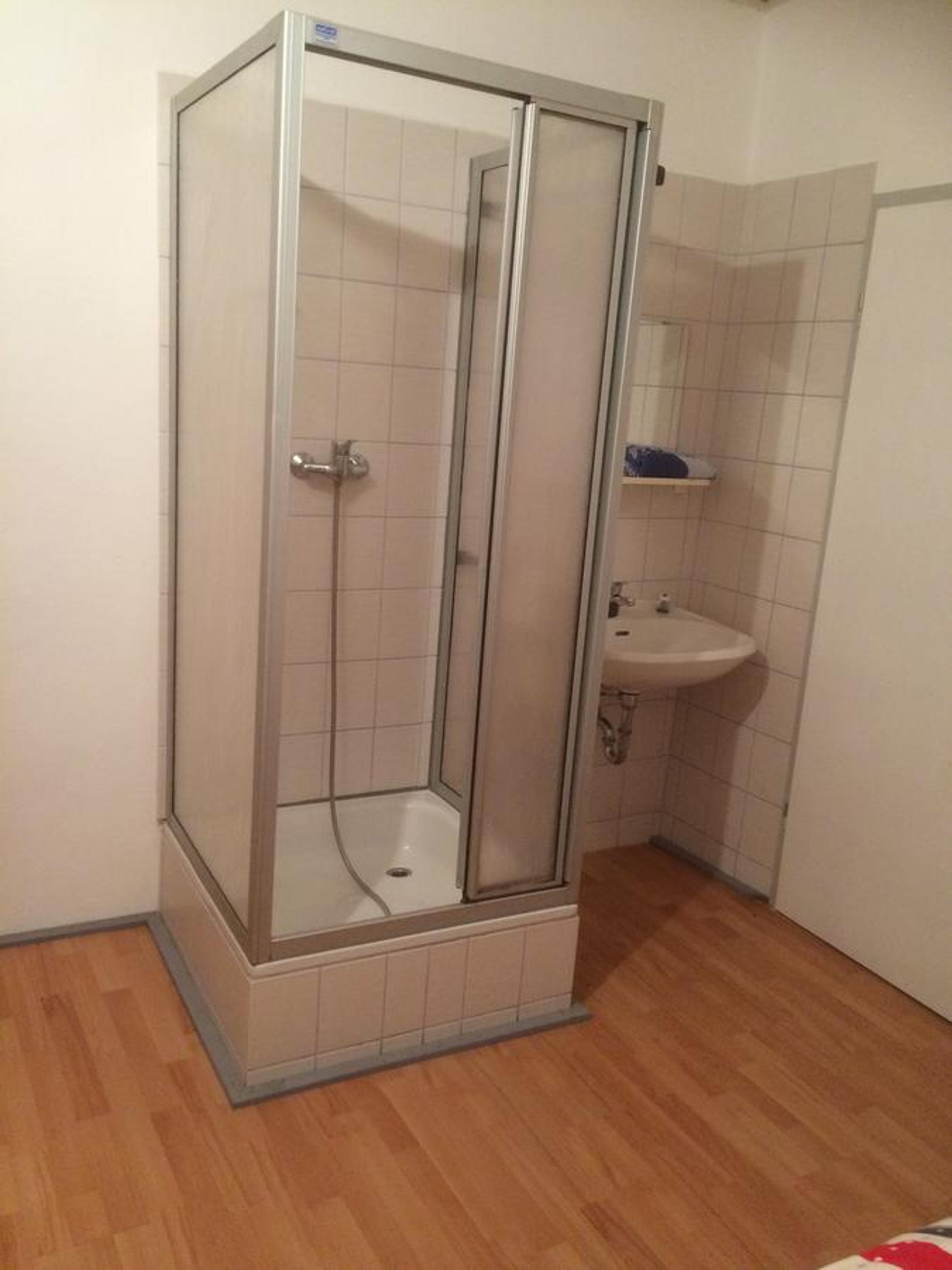 Photo 32