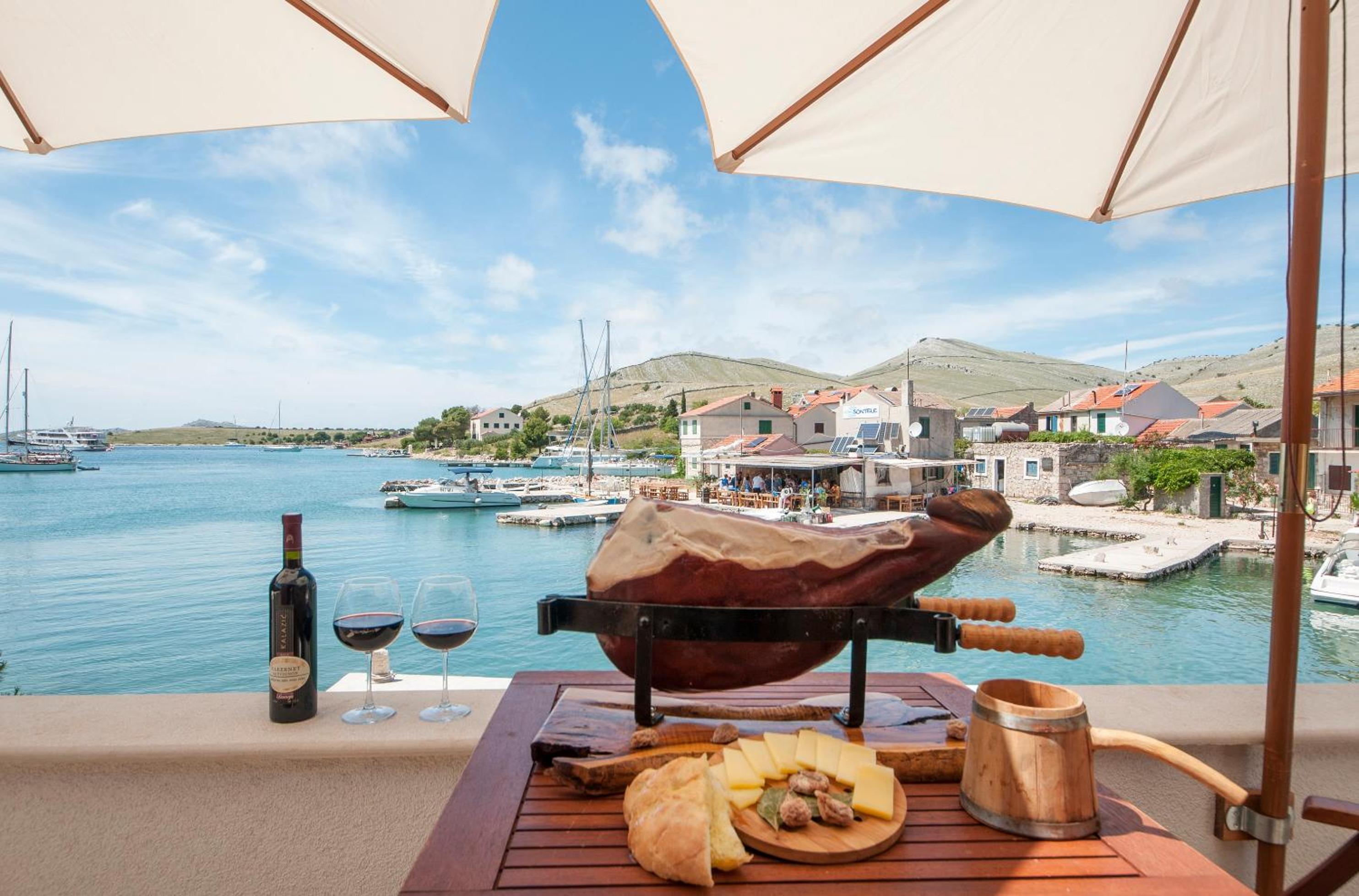 Holiday Home Queen of Kornati view 4