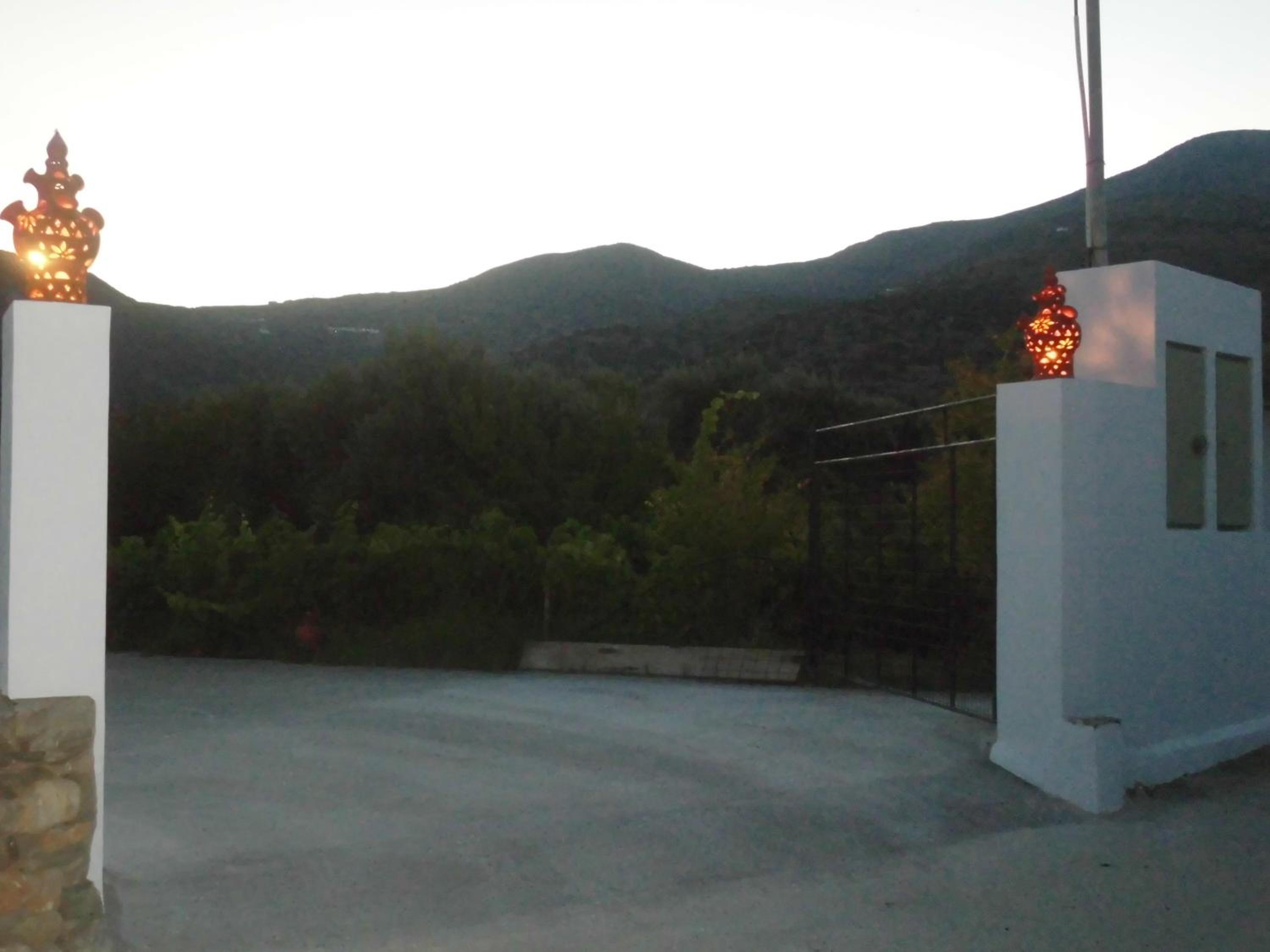 Photo 38