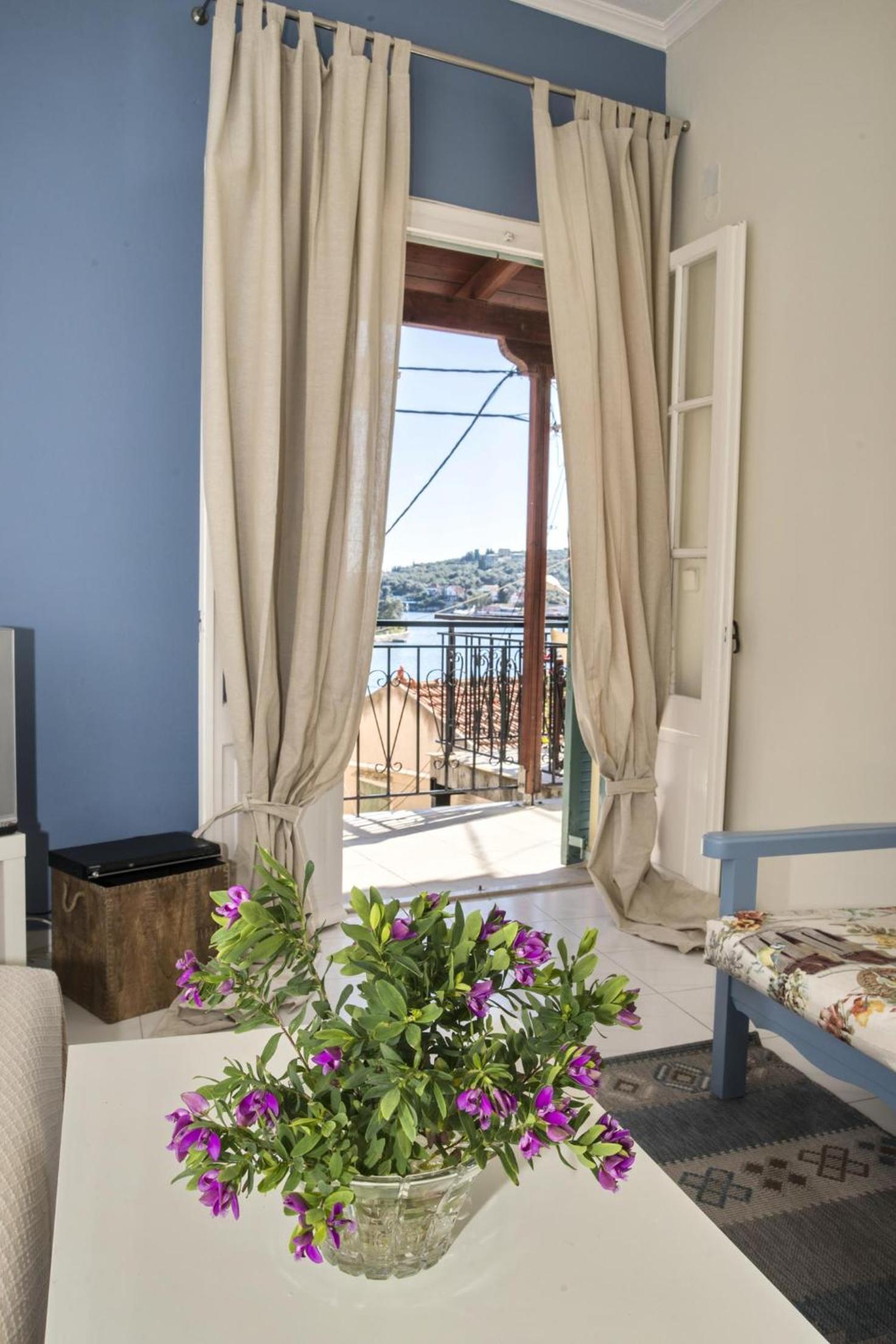 Paola's Full Sea View House