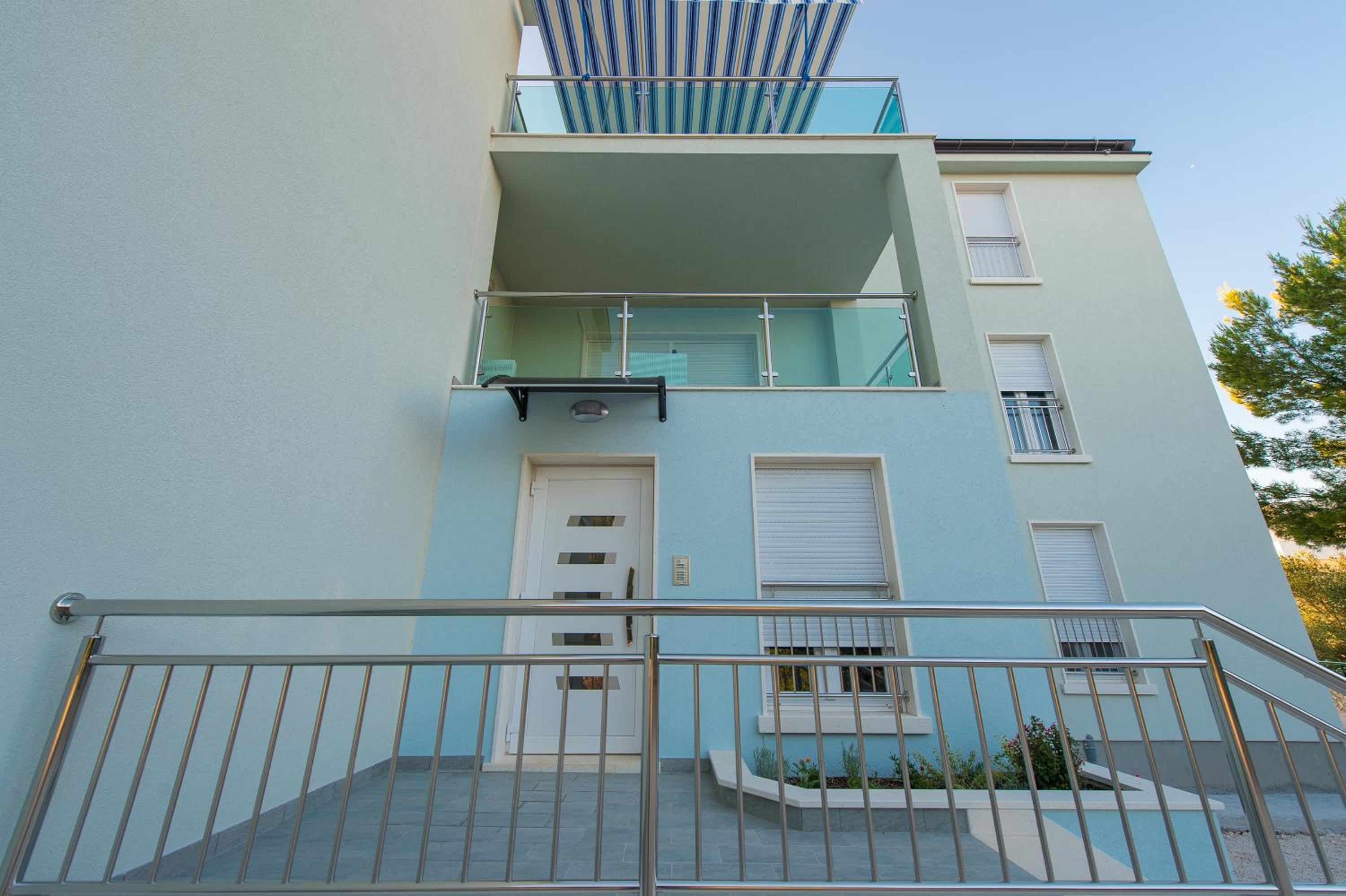 Blue Sky Apartments