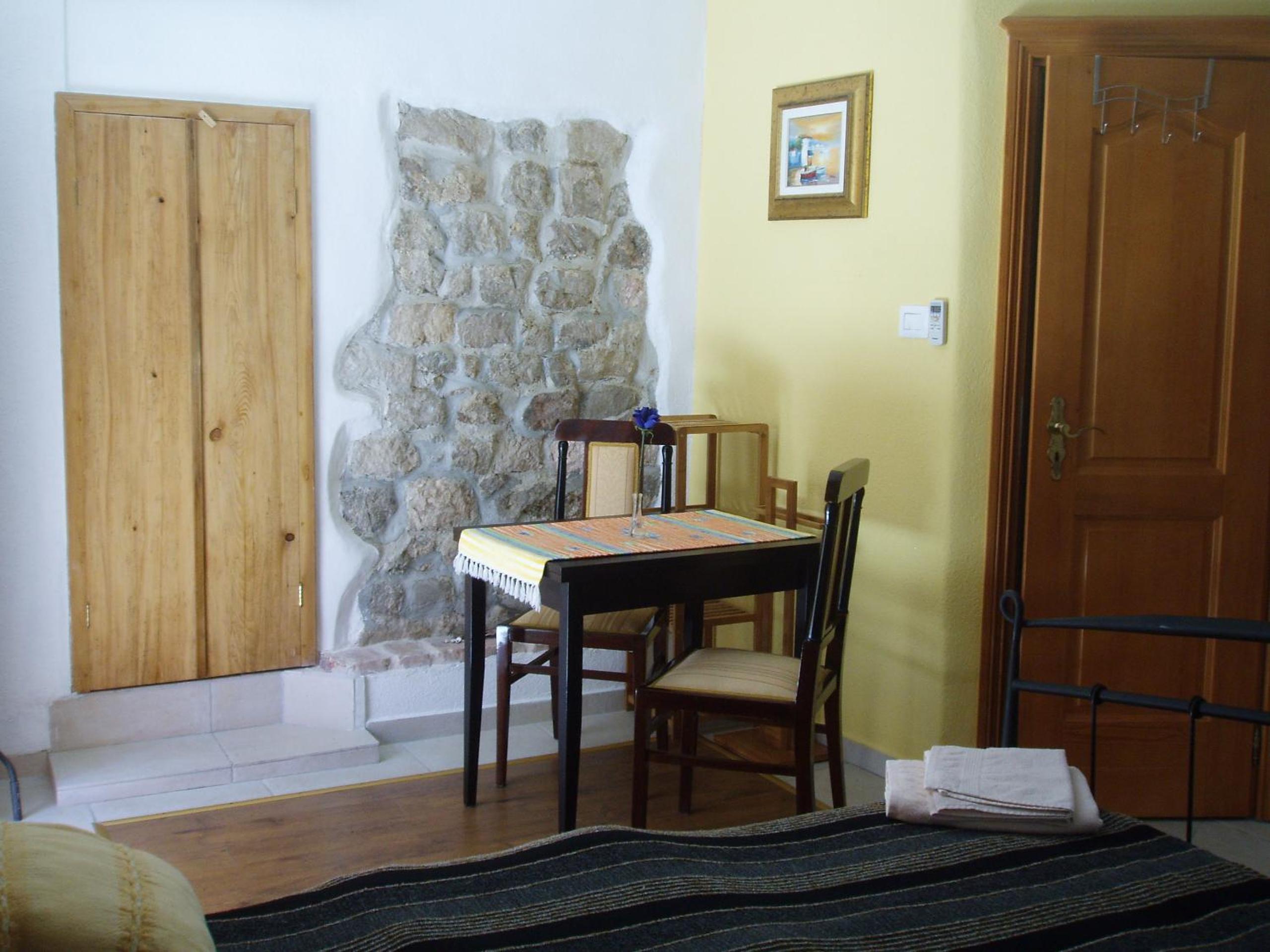 Photo 28