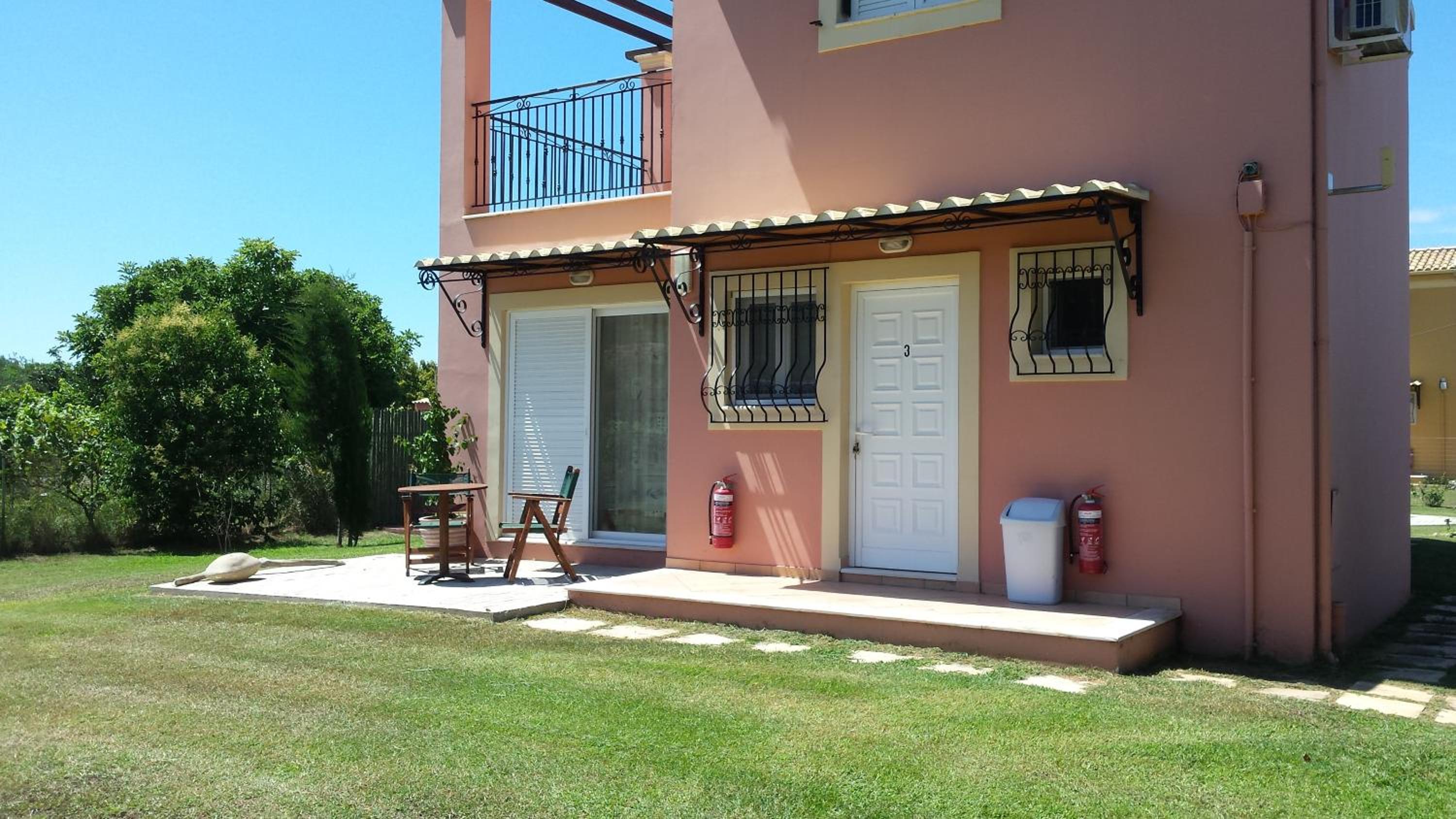 Villa Filia std view 4