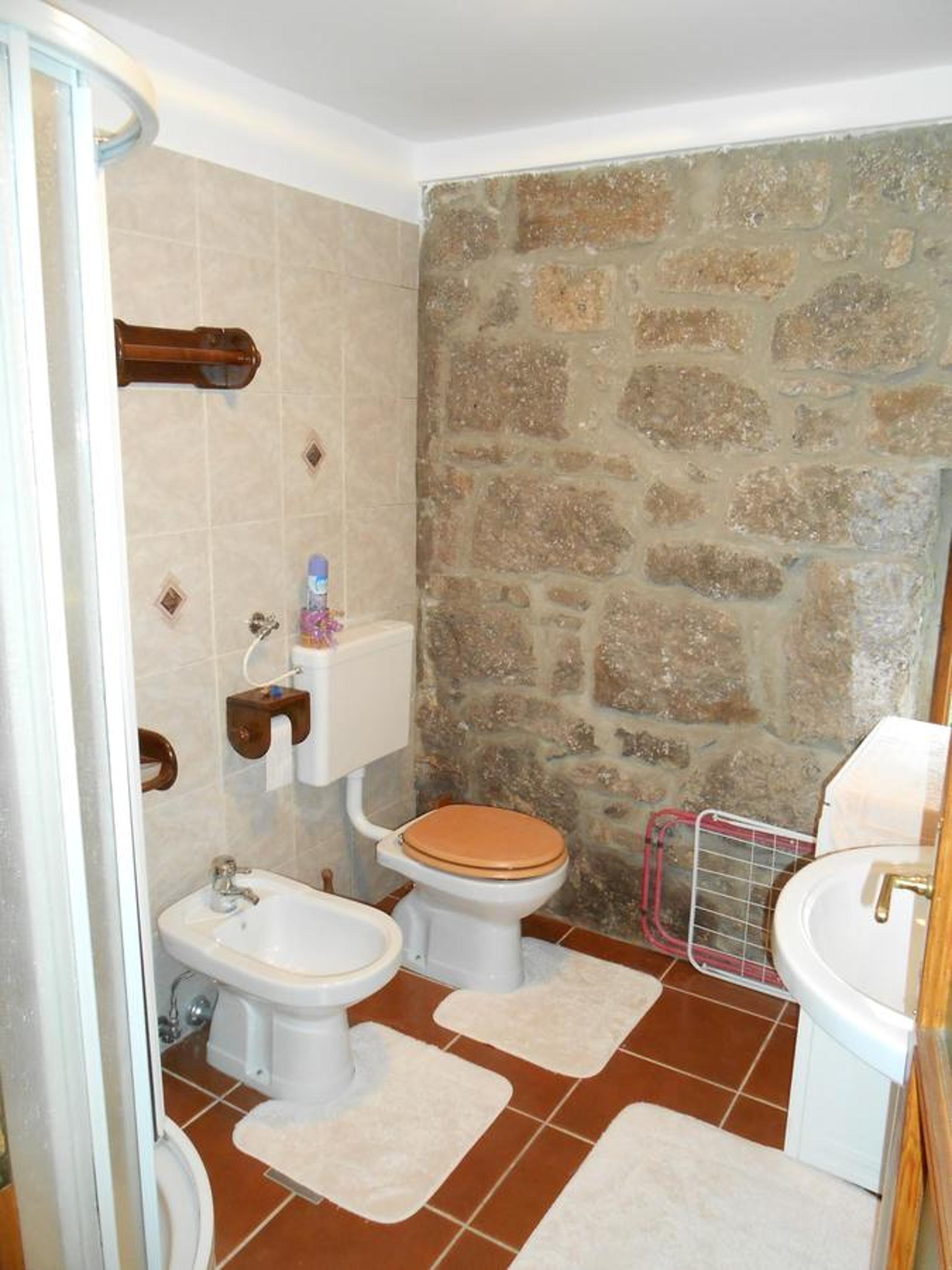 Tranquity Studio Apartment Ika