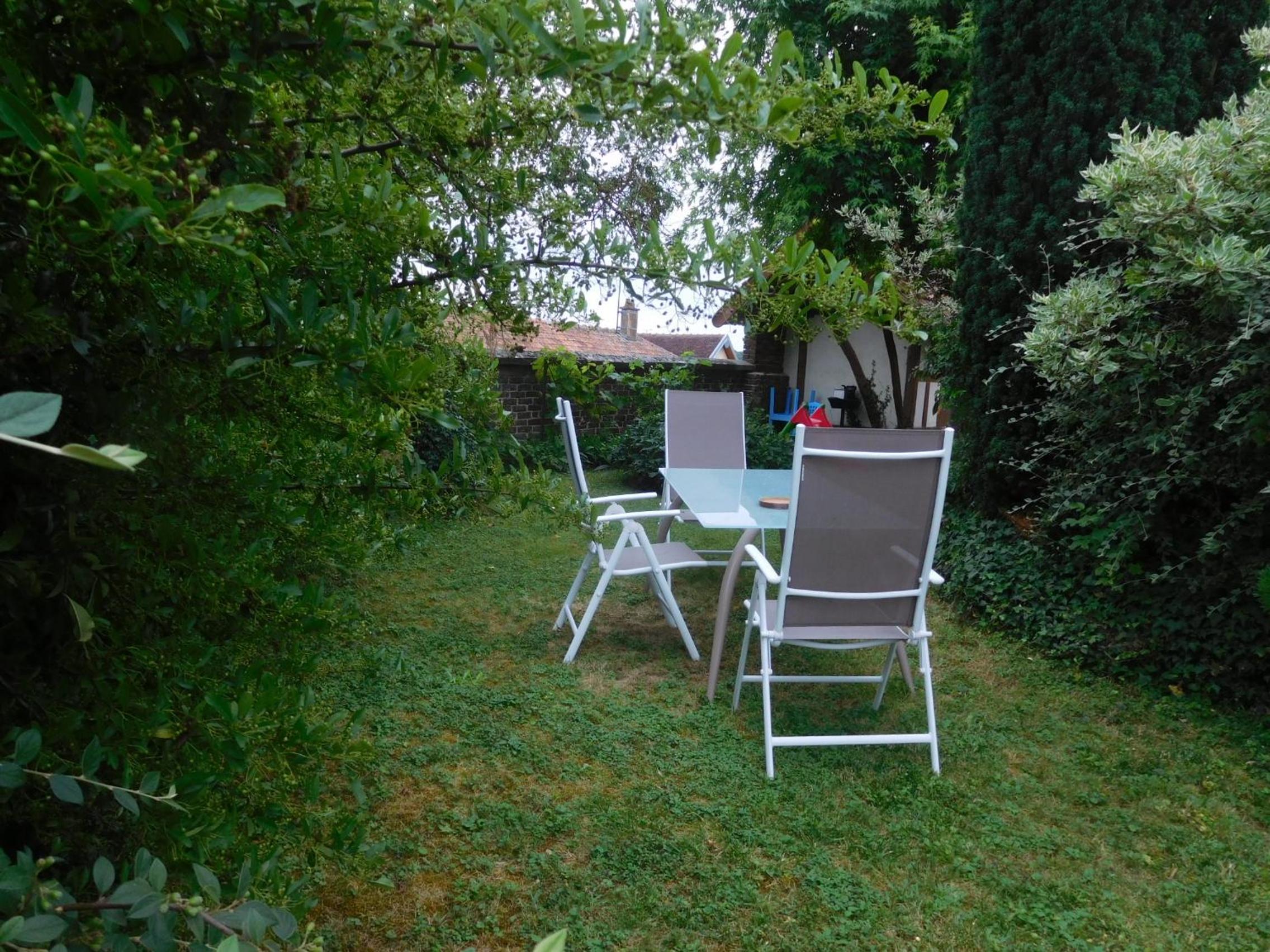 La Chambre D'amis LA COSTIGNIERES view 4