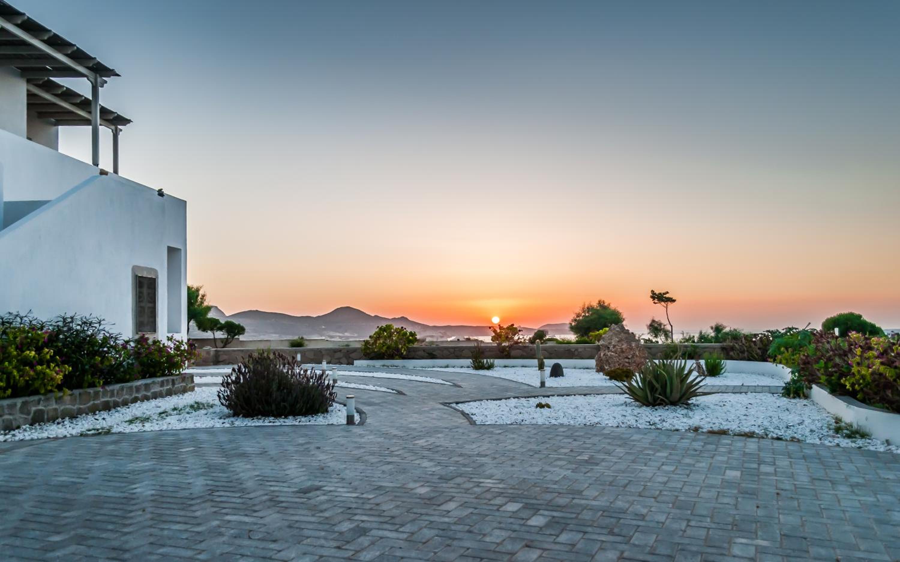 Agnanti View Hotel