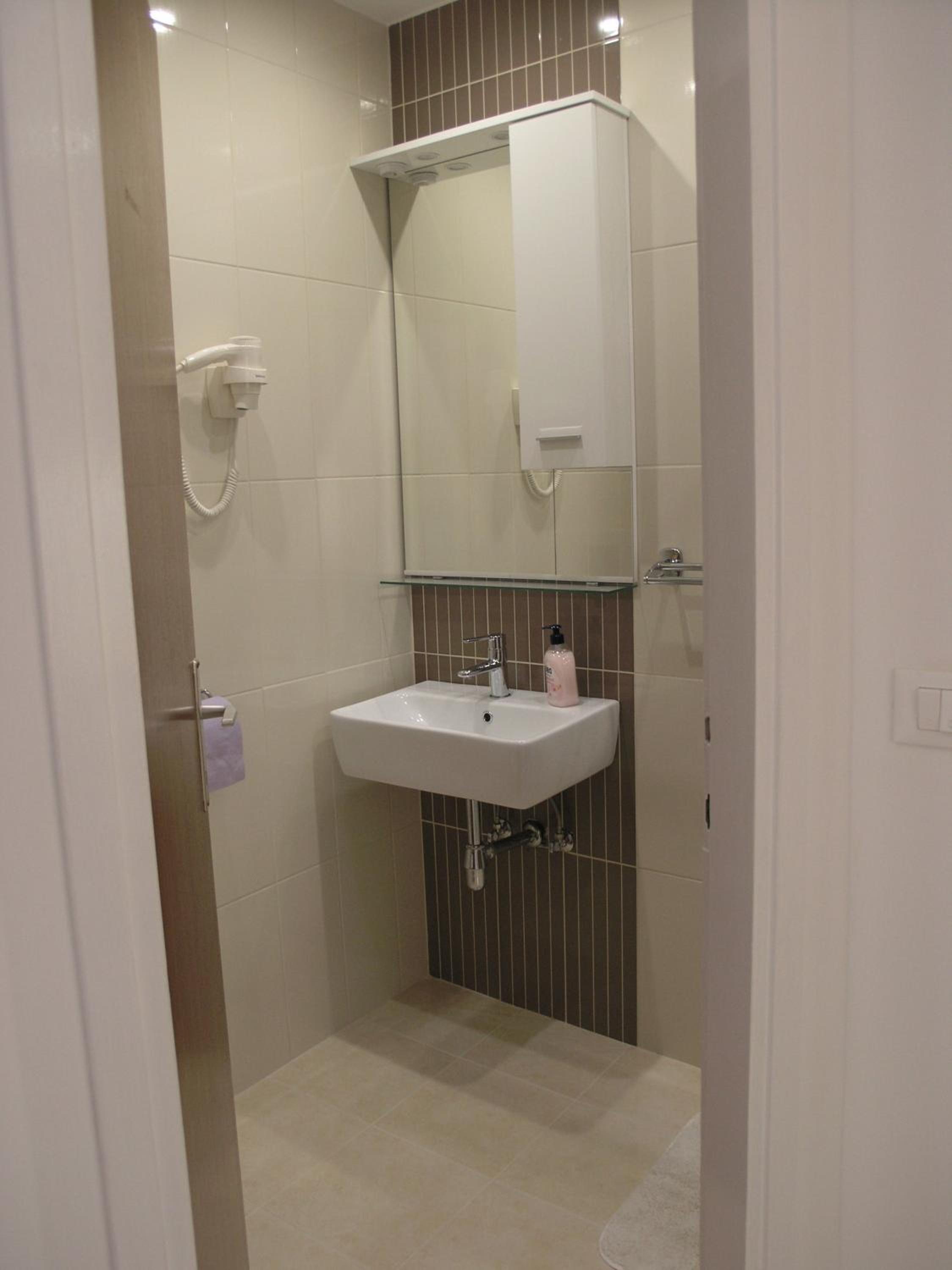 Photo 87
