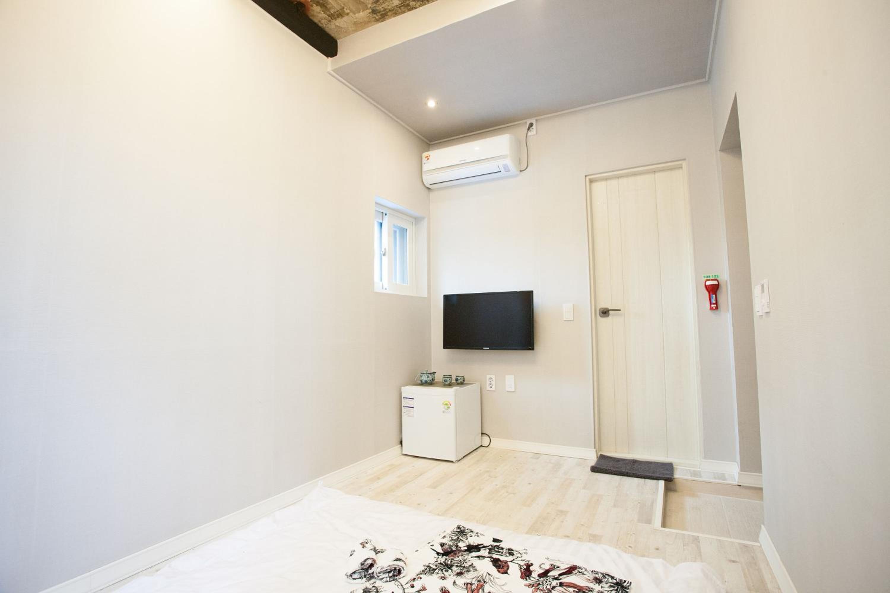 Daemyung Guesthouse — photo 39