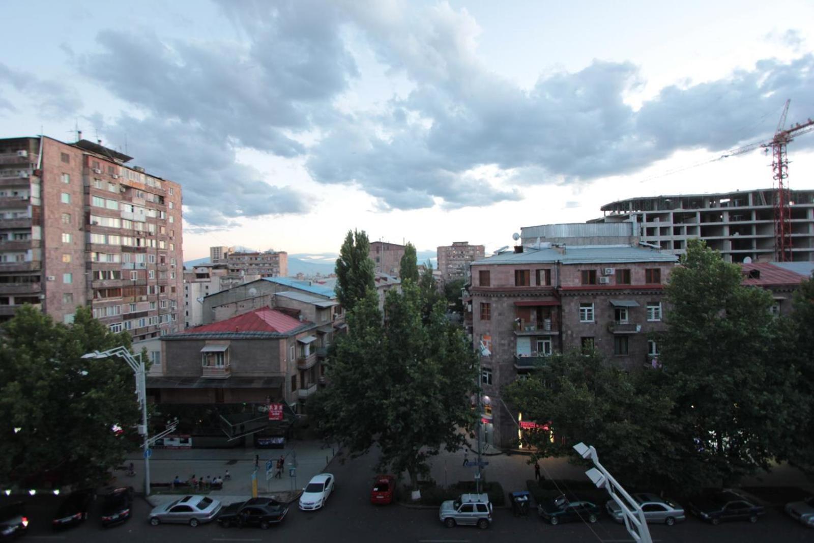 Caliseum Sayat-Nova 33