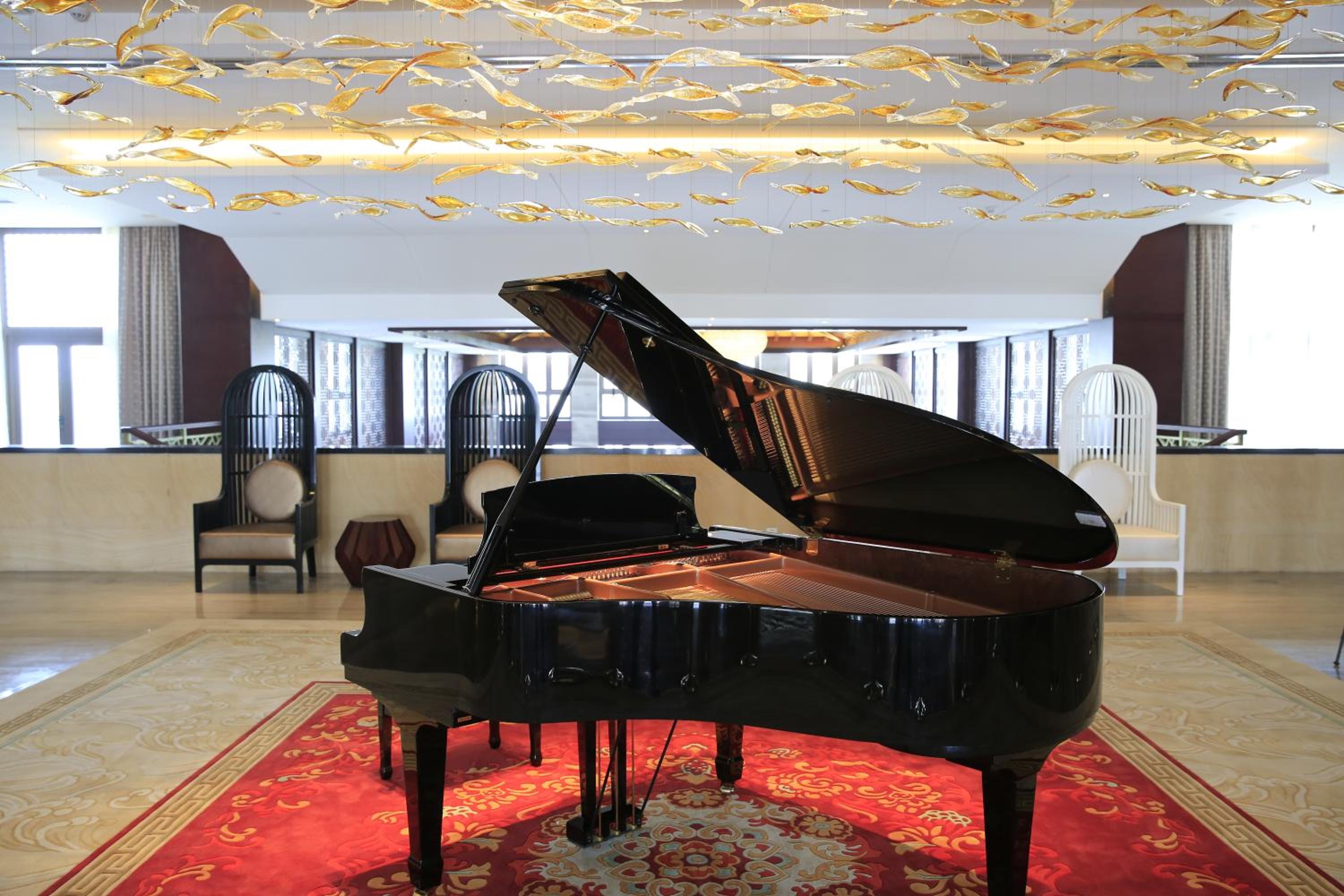 Lobby & Reception