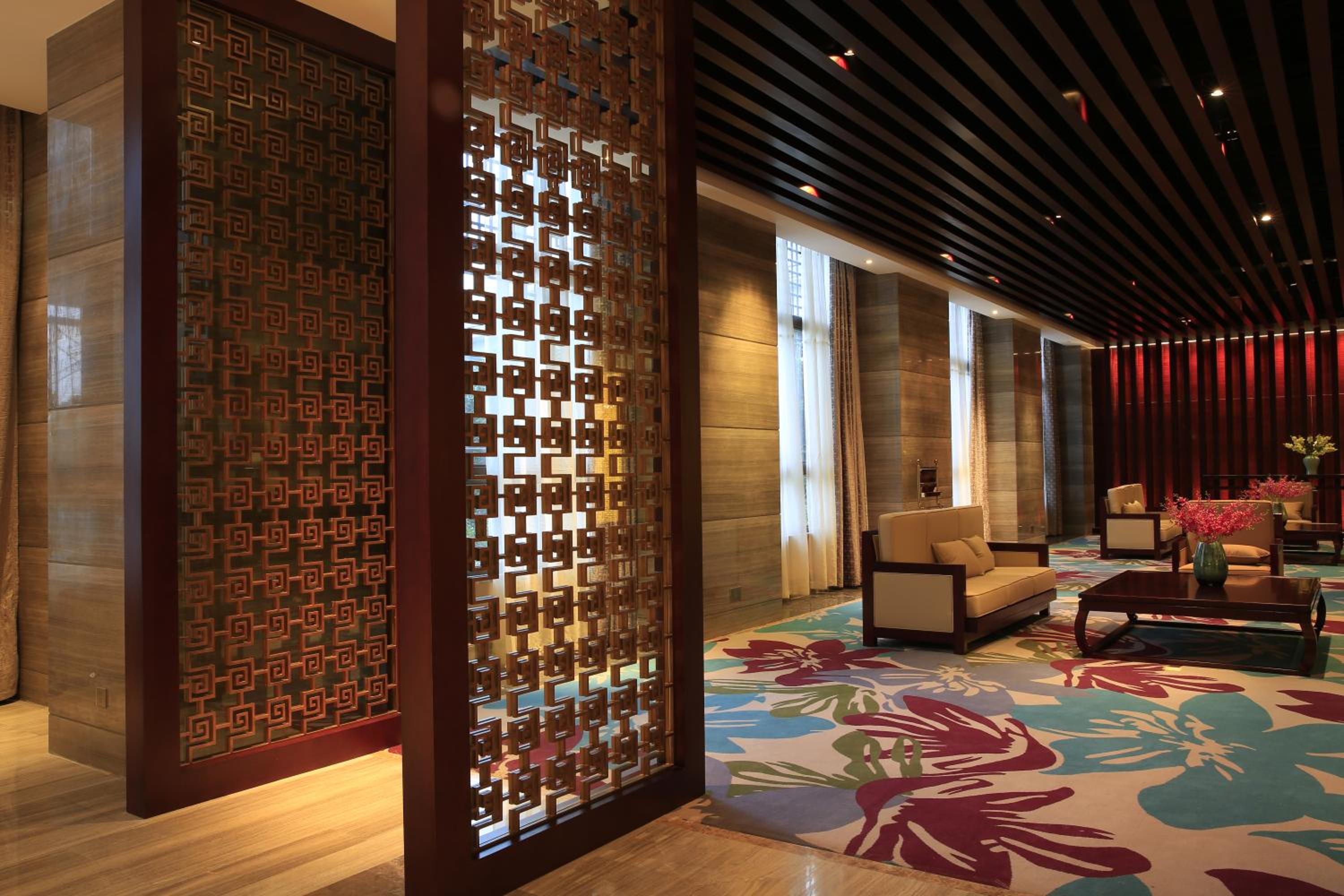 Lobby & Reception