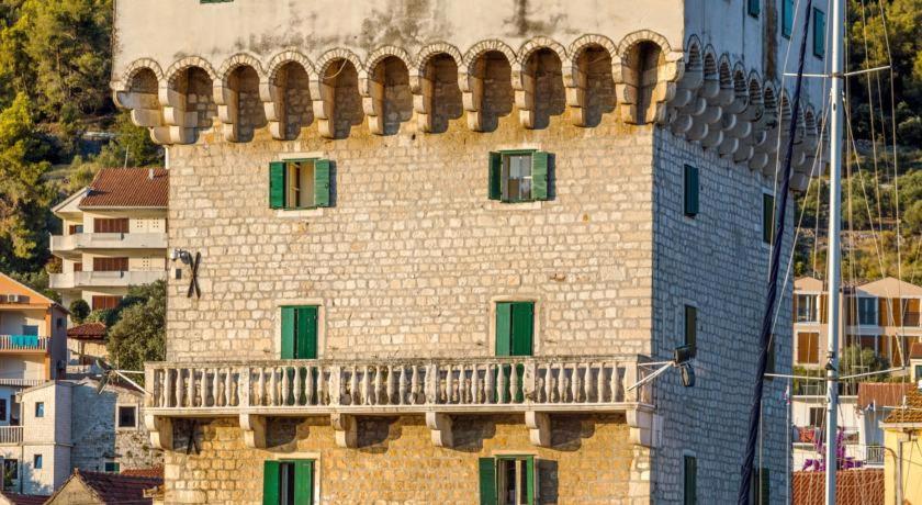 Photo 48