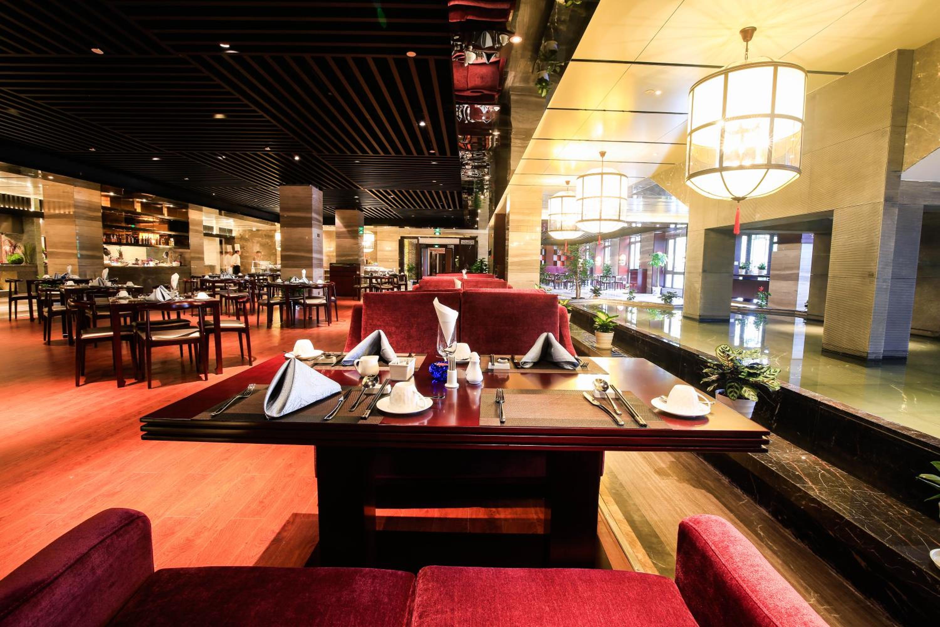 Food & Beverage